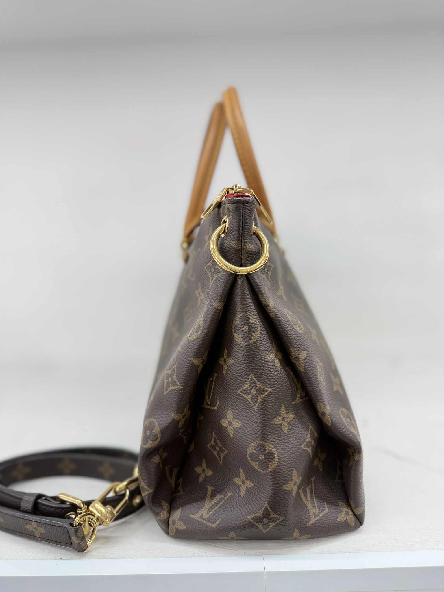 LOUIS VUITTON PALLAS MM