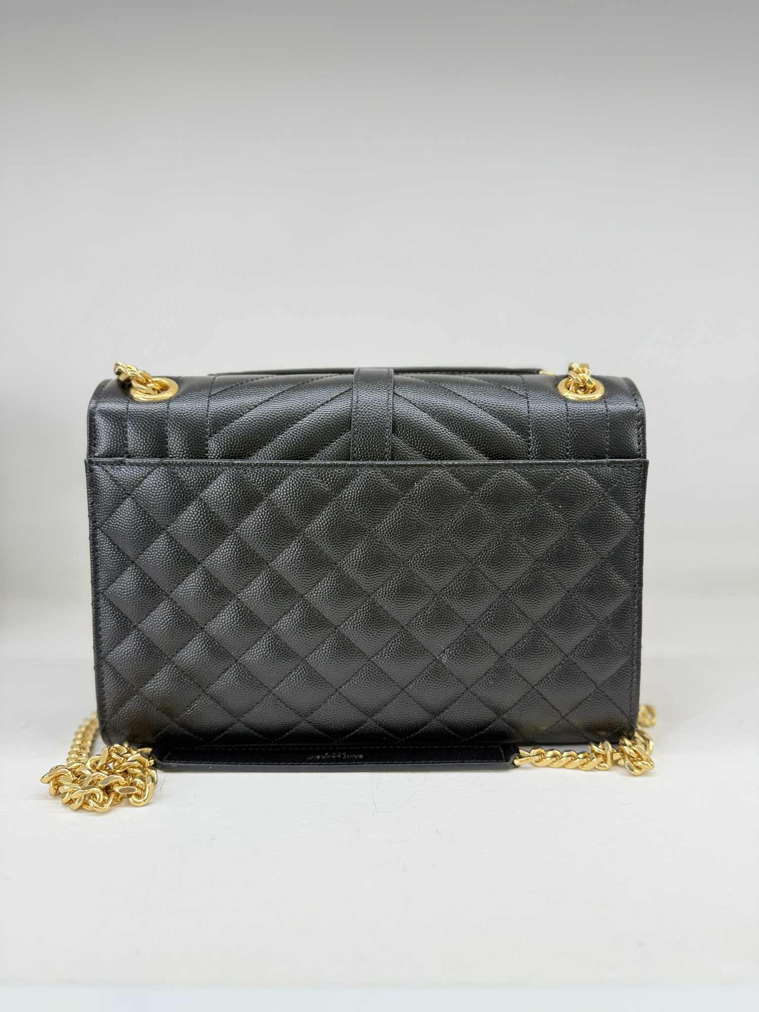 YSL ENVELOPE MEDIUM IN PELLE TRAPUNTATA GRAIN DE POUDRE