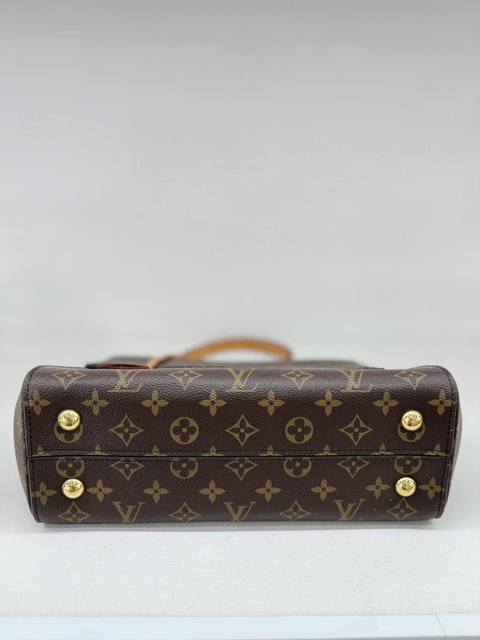 LOUIS VUITTON CLUNY MM