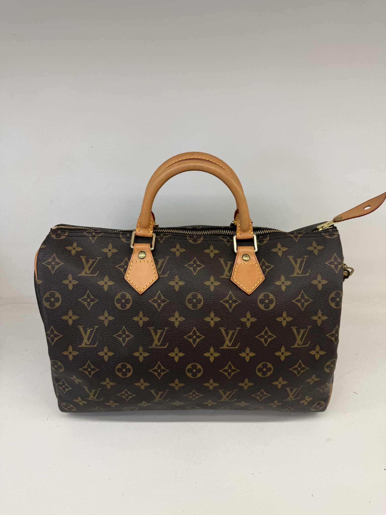 LOUIS VUITTON SPEEDY 35