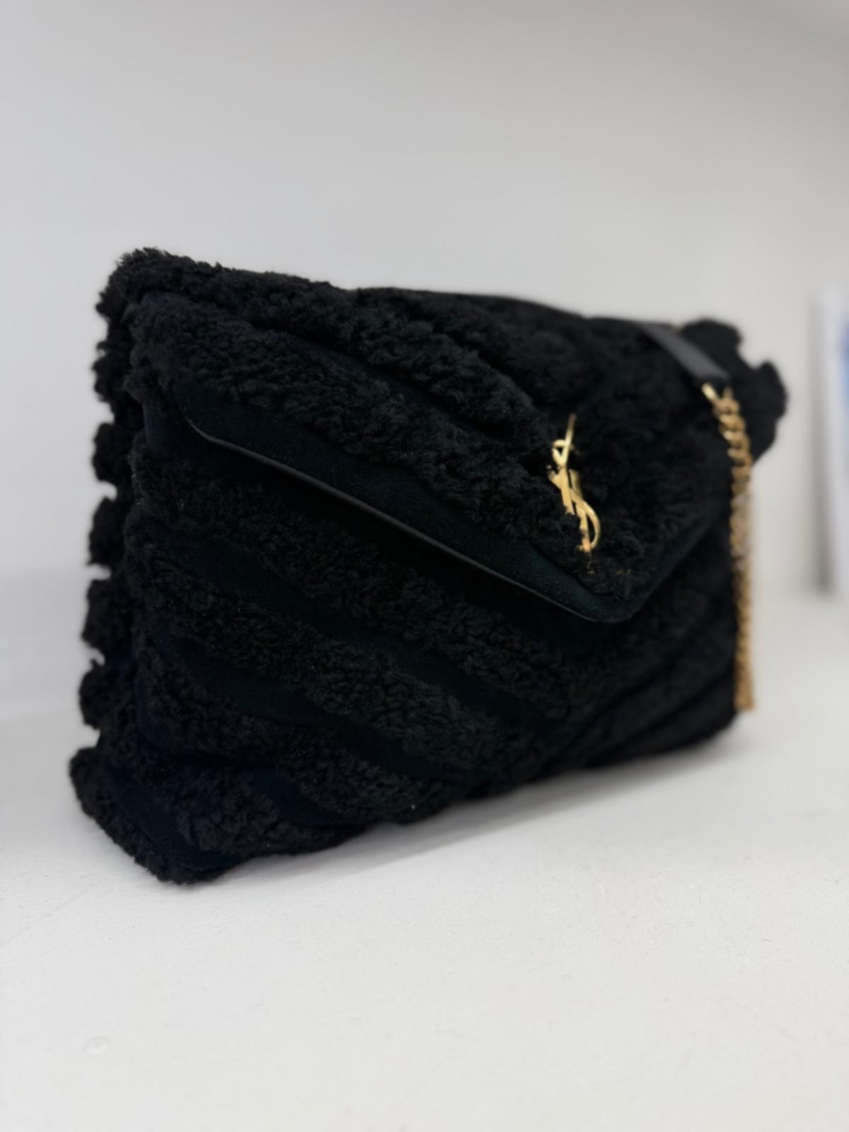 YSL LOULOU SHERLING MEDIUM