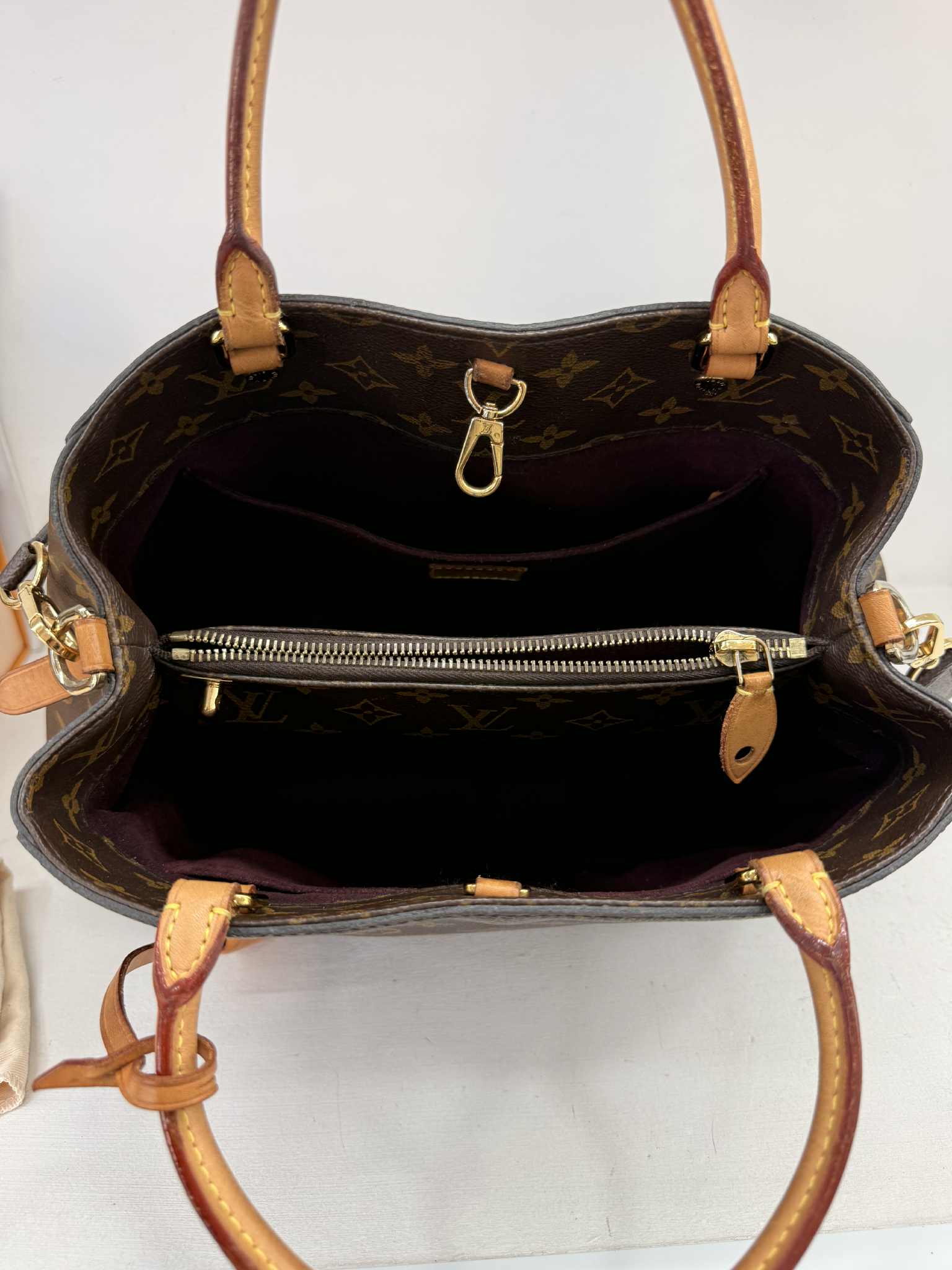 LOUIS VUITTON MONTAIGNE MM