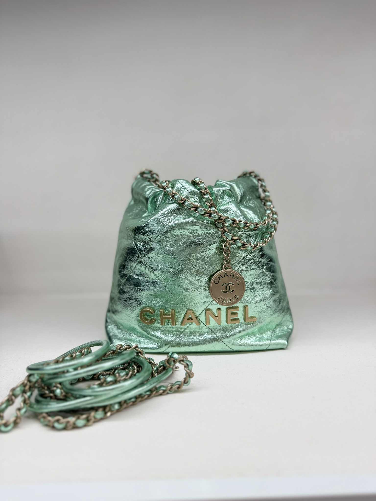 CHANEL CHANEL 22 MINI