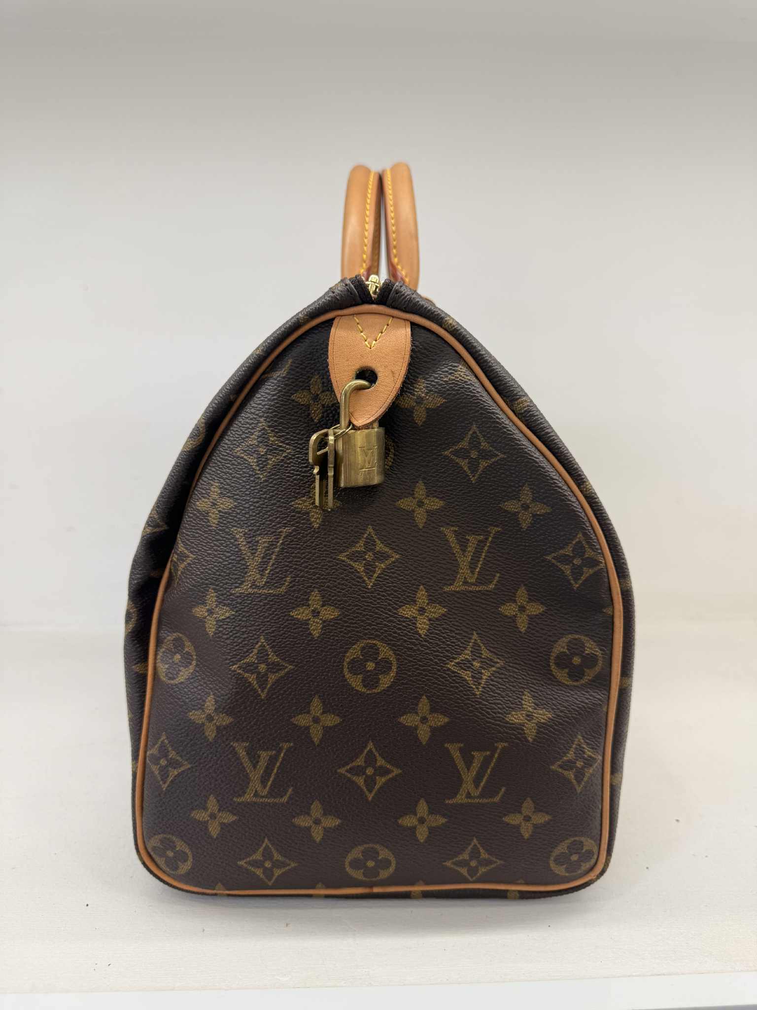 LOUIS VUITTON SPEEDY 35