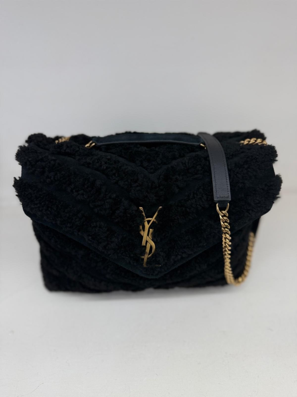 YSL LOULOU SHERLING MEDIUM