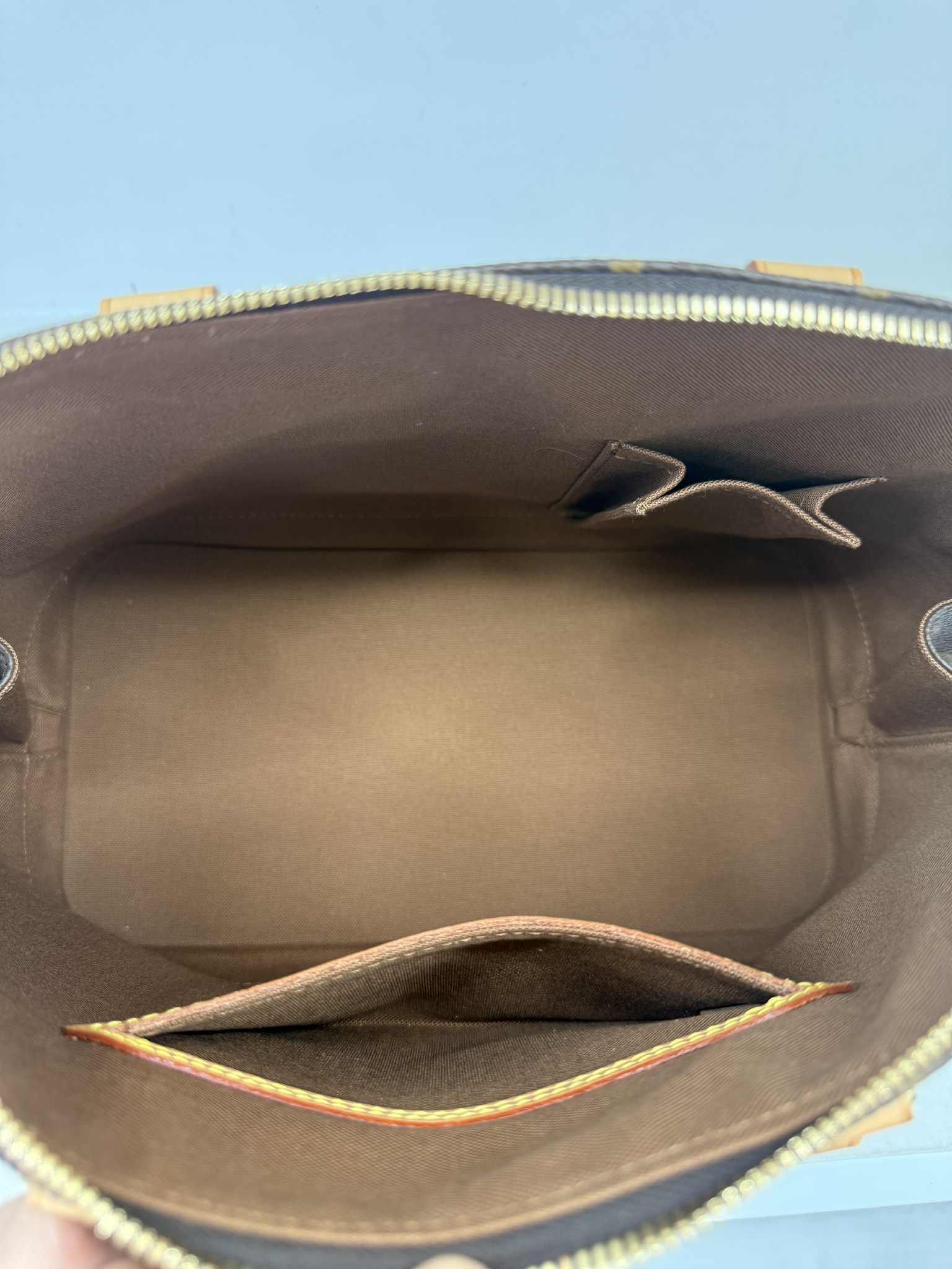 LOUIS VUITTON ALMA PM