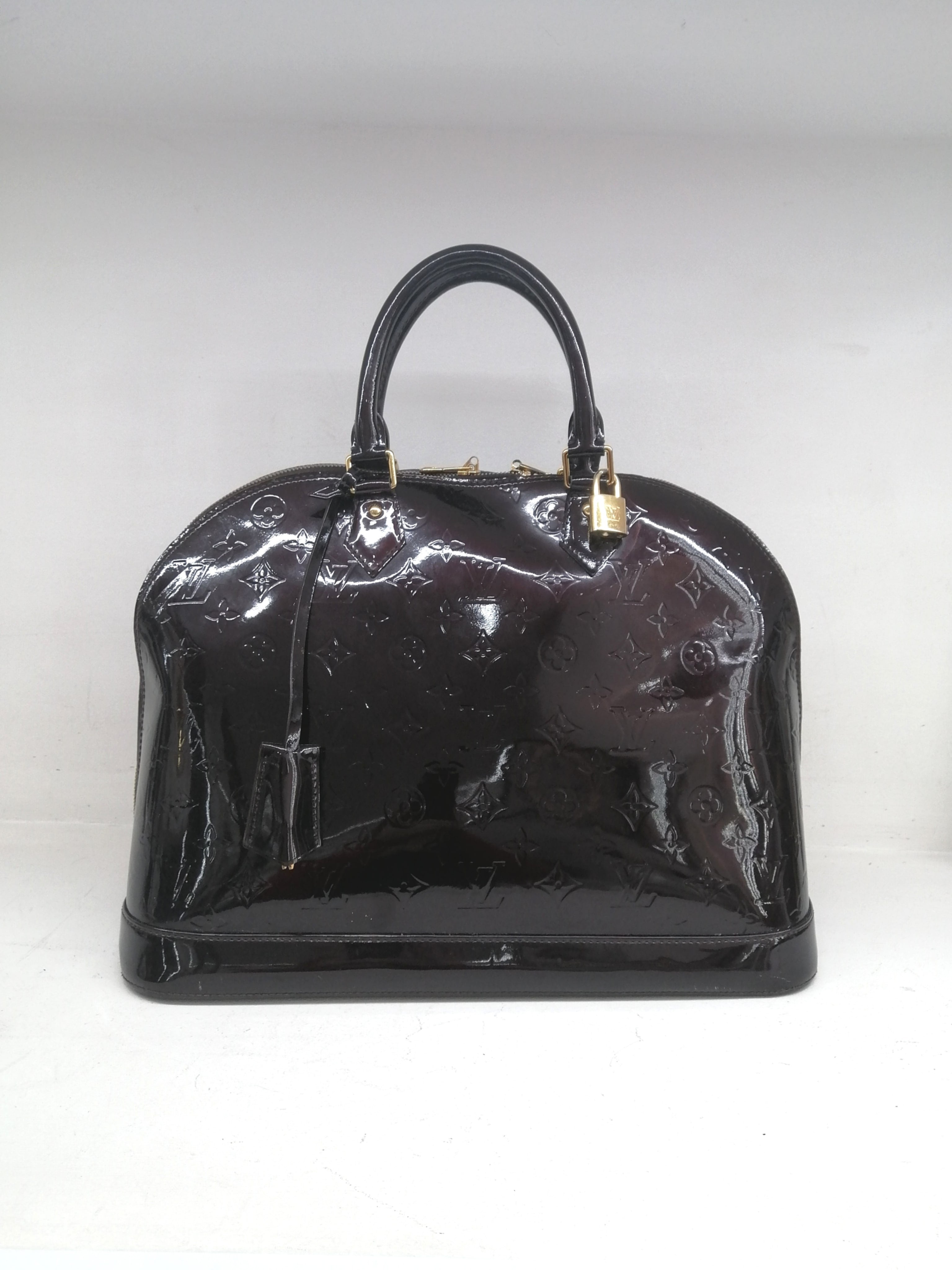 LOUIS VUITTON ALMA GM VERNIS