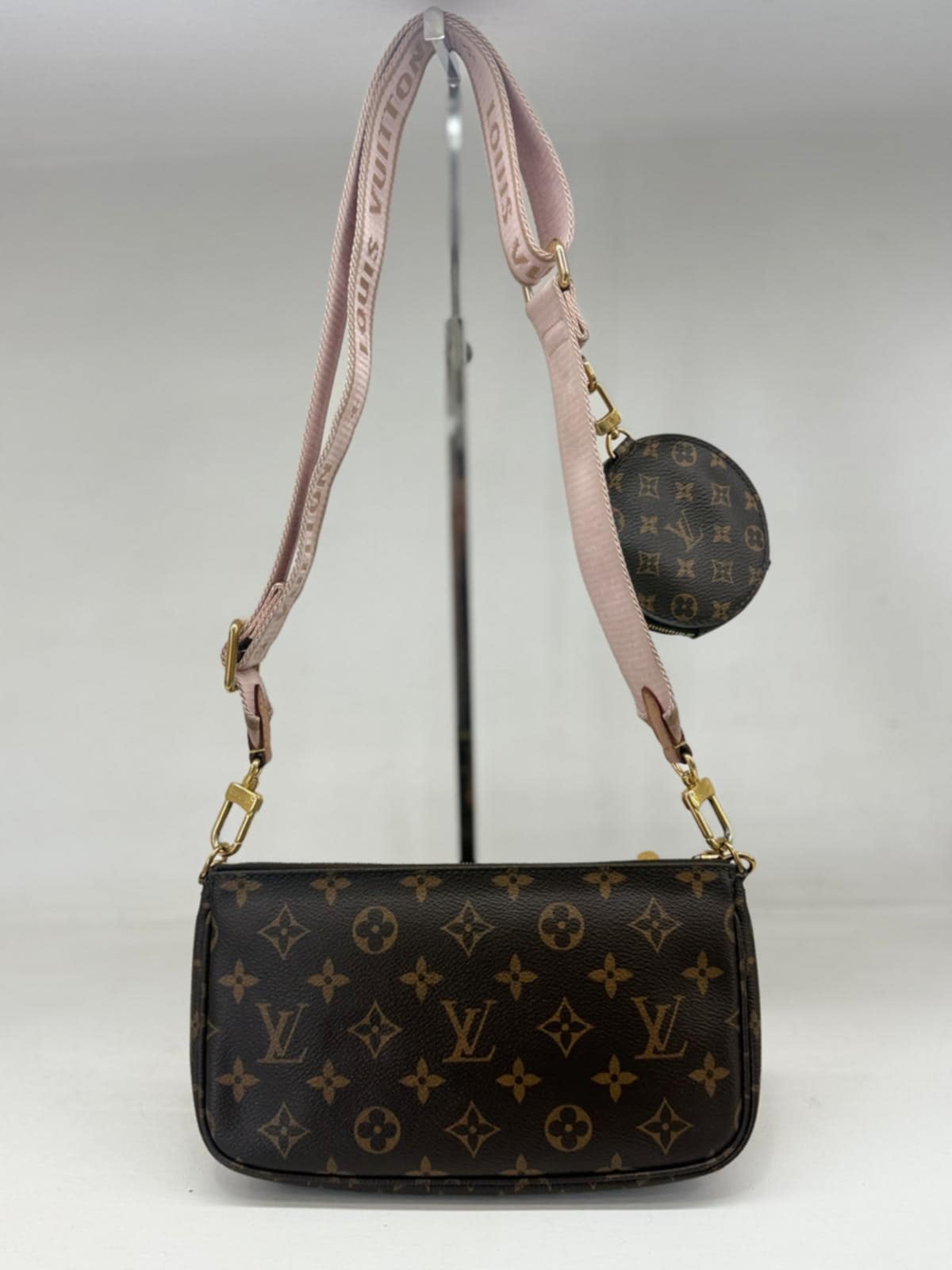 LOUIS VUITTON MULTI POCHETTE ACCESSOIRES T. ROSA
