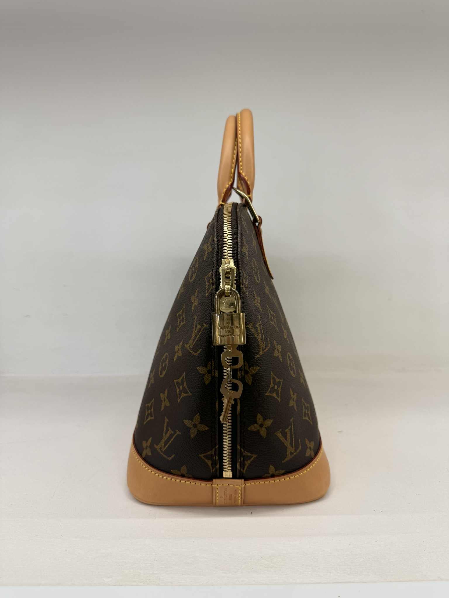 LOUIS VUITTON ALMA PM