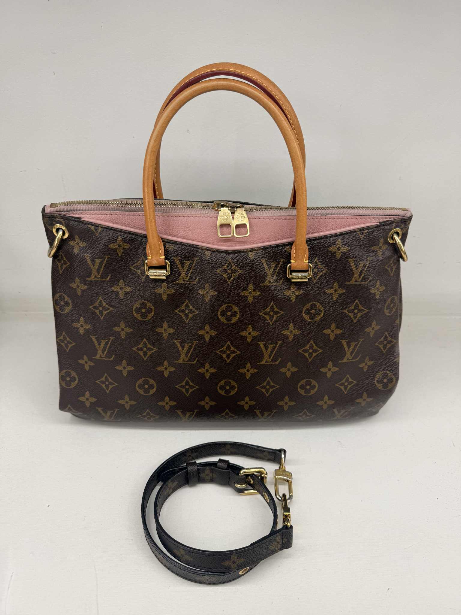Louis Vuitton Pallas