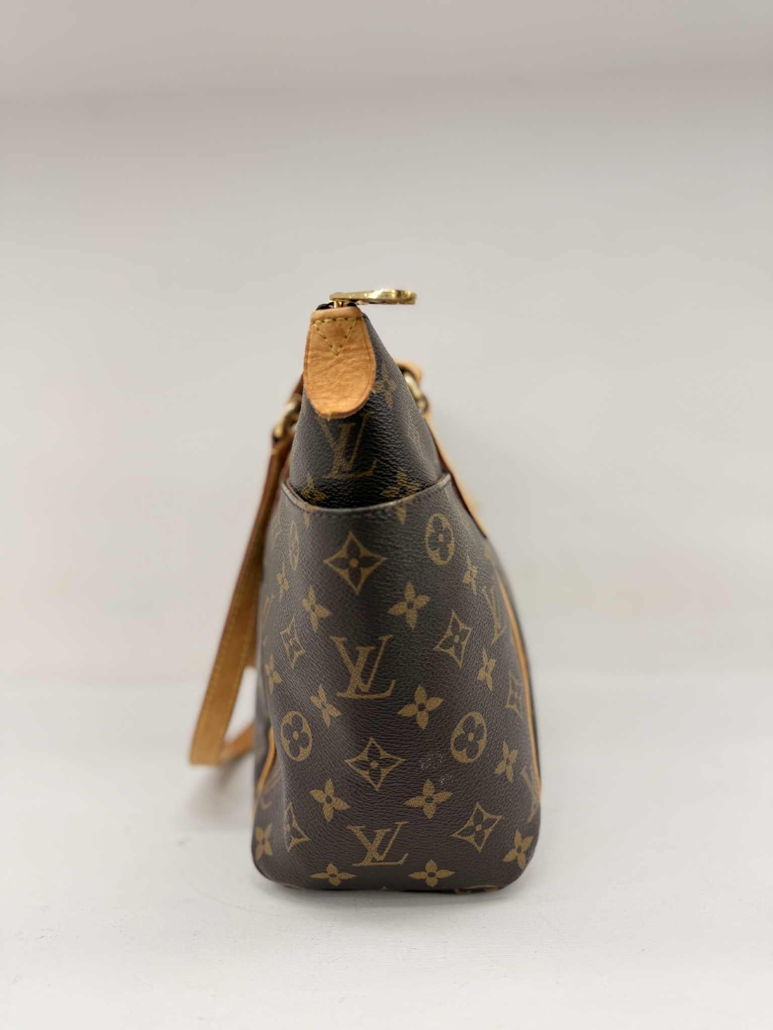 Louis Vuitton TOTALY PM