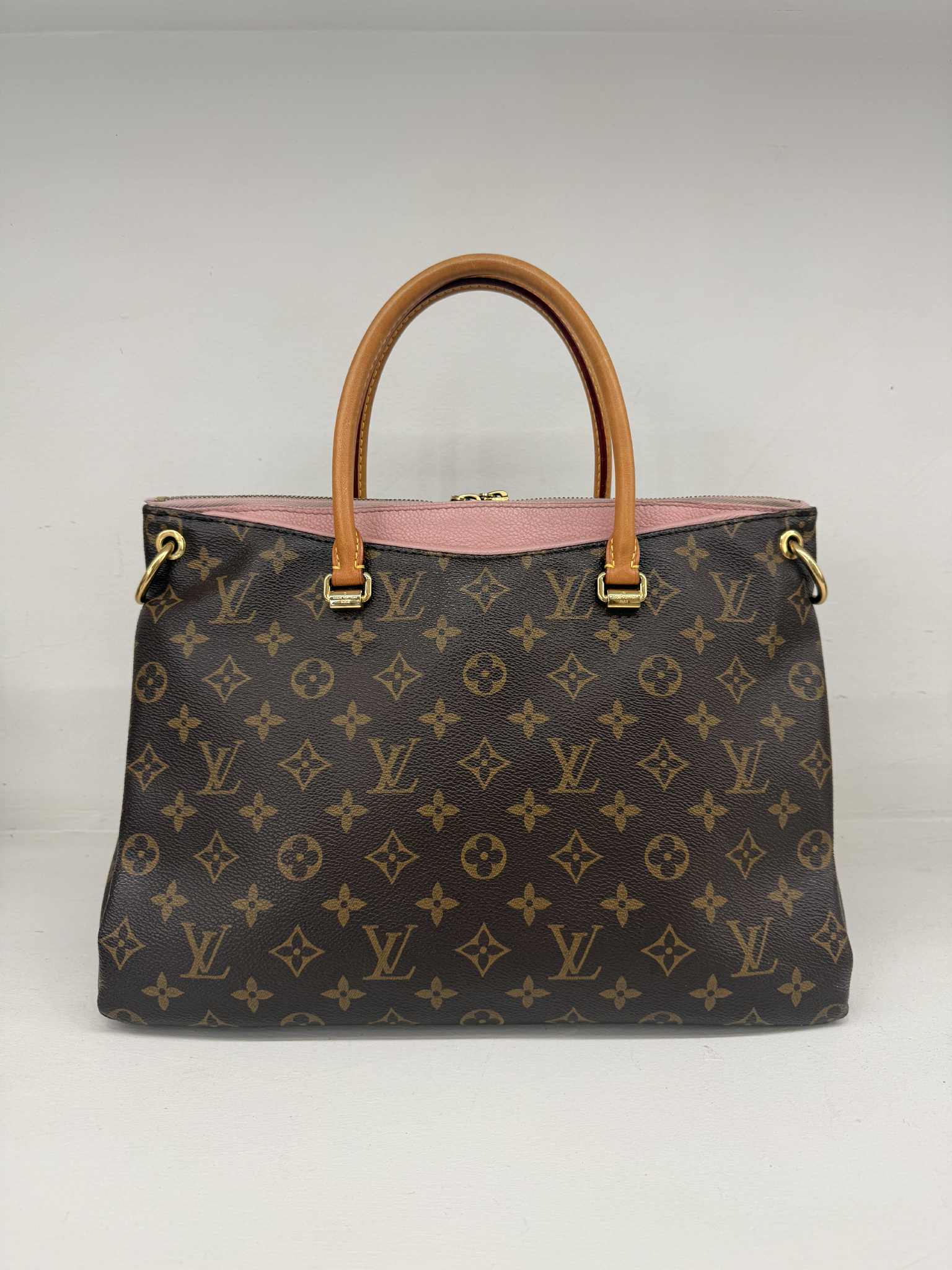 Louis Vuitton Pallas