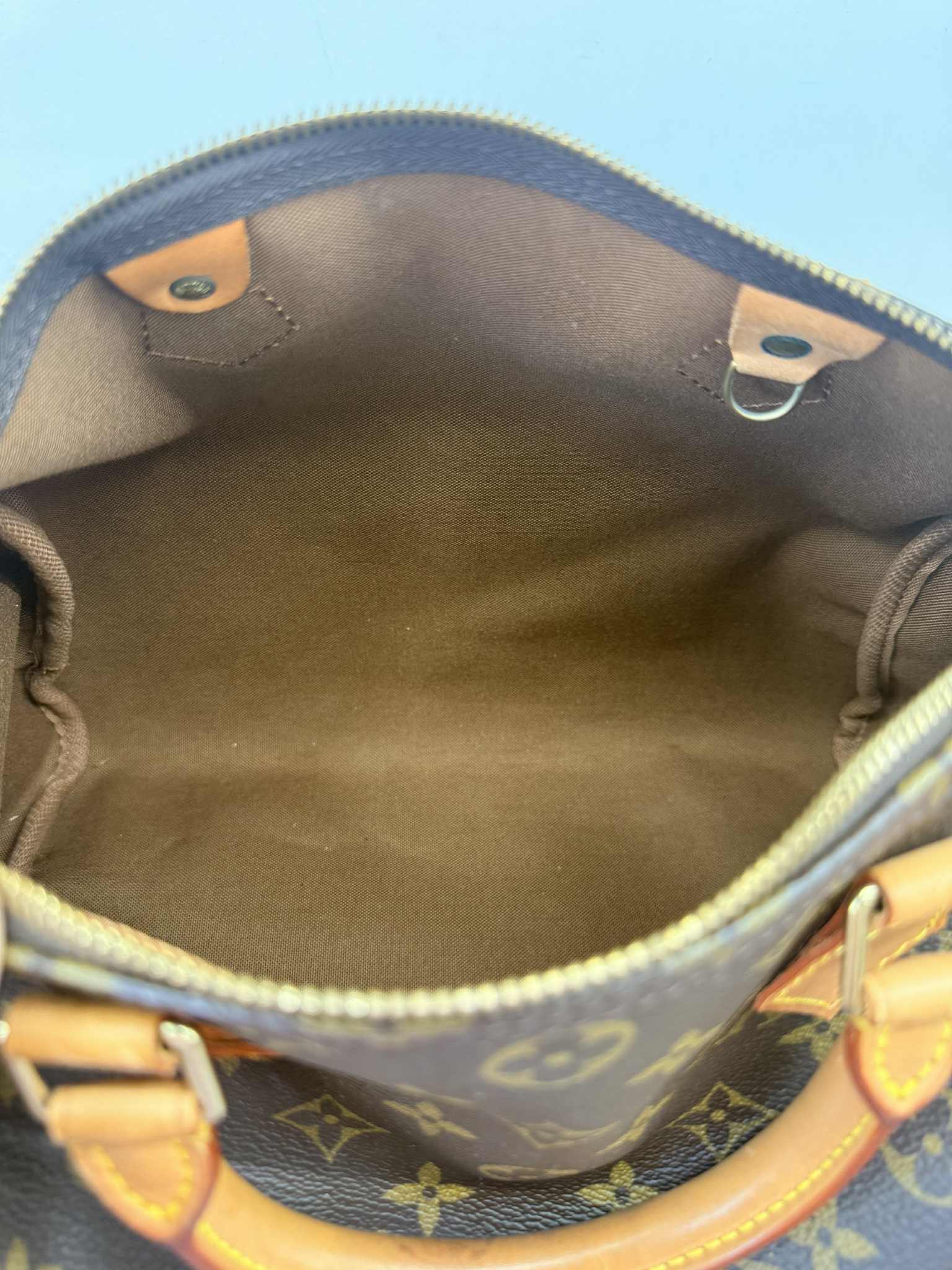 LOUIS VUITTON SPEEDY 30