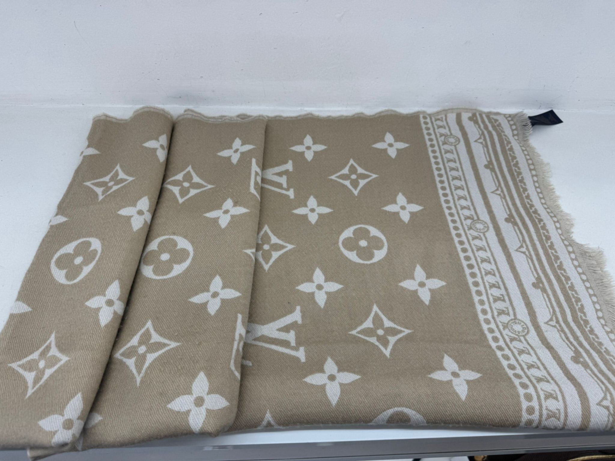 LOUIS VUITTON STOLA AMAZINGRAM