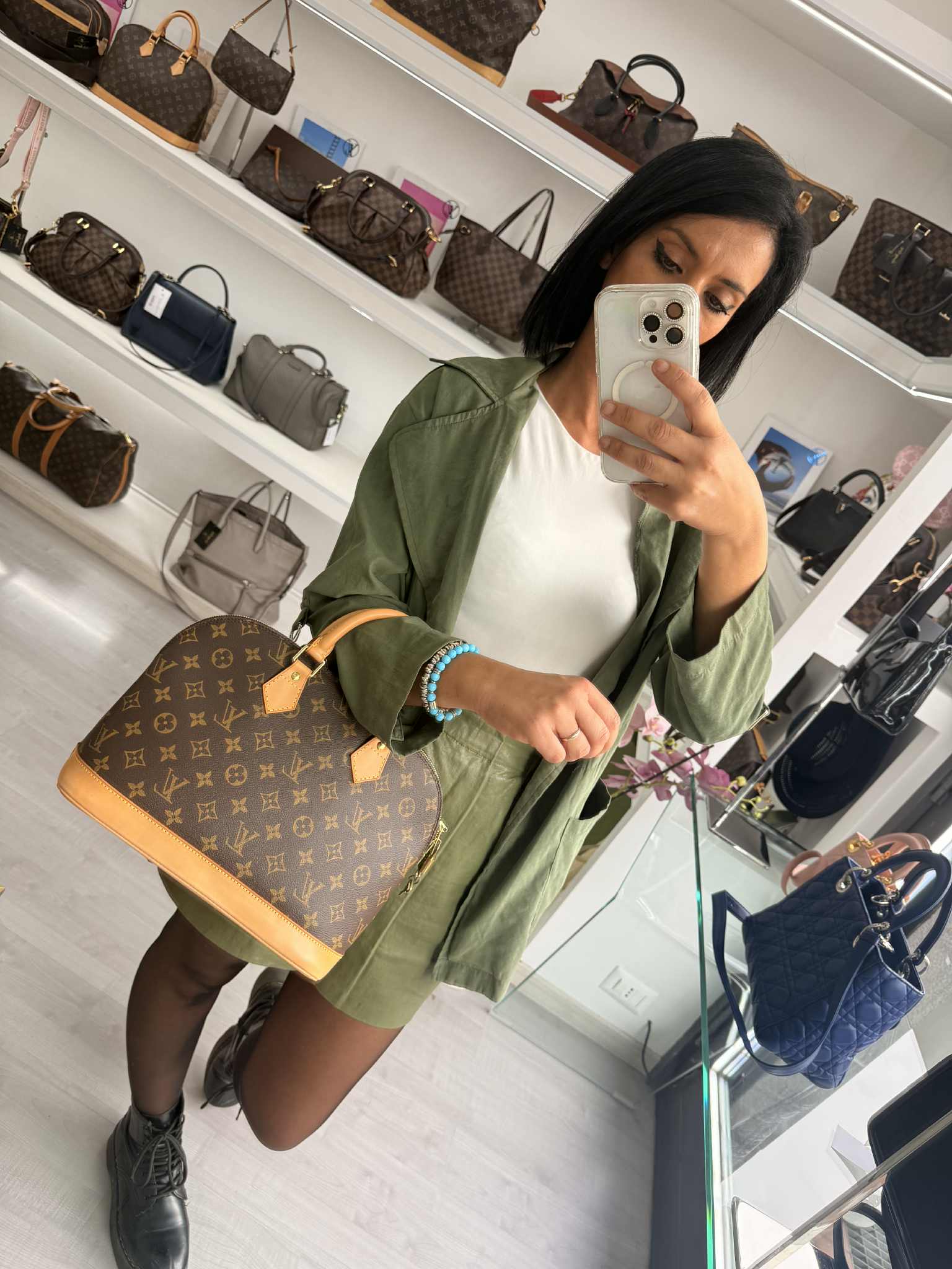 LOUIS VUITTON ALMA PM