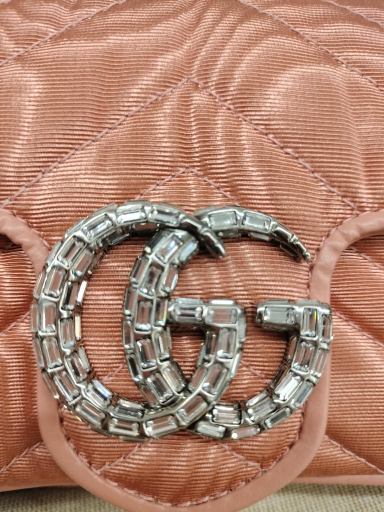 Gucci Crystal mini marmont