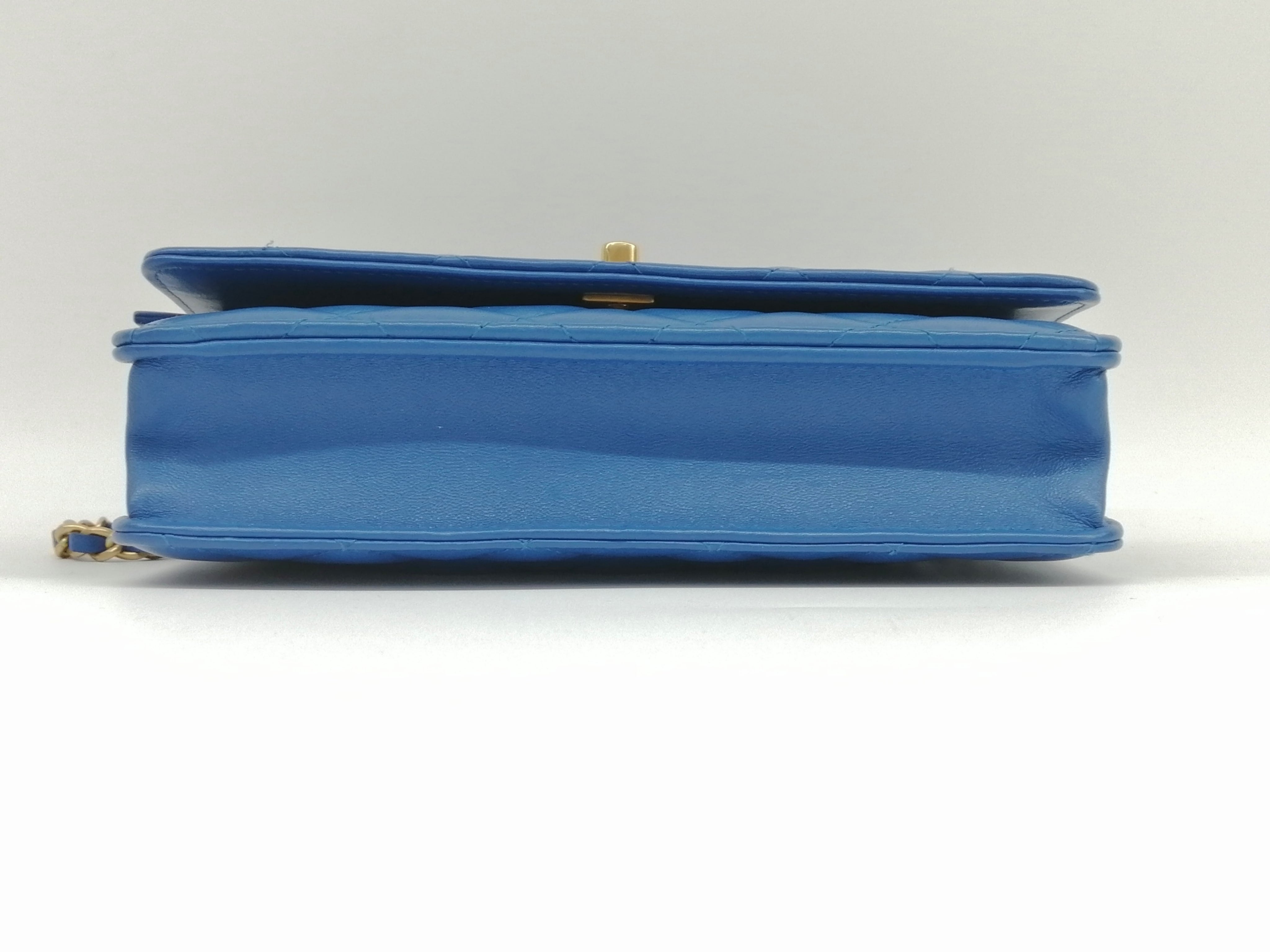 CHANEL WALLET CHAIN PEARL CRUSH