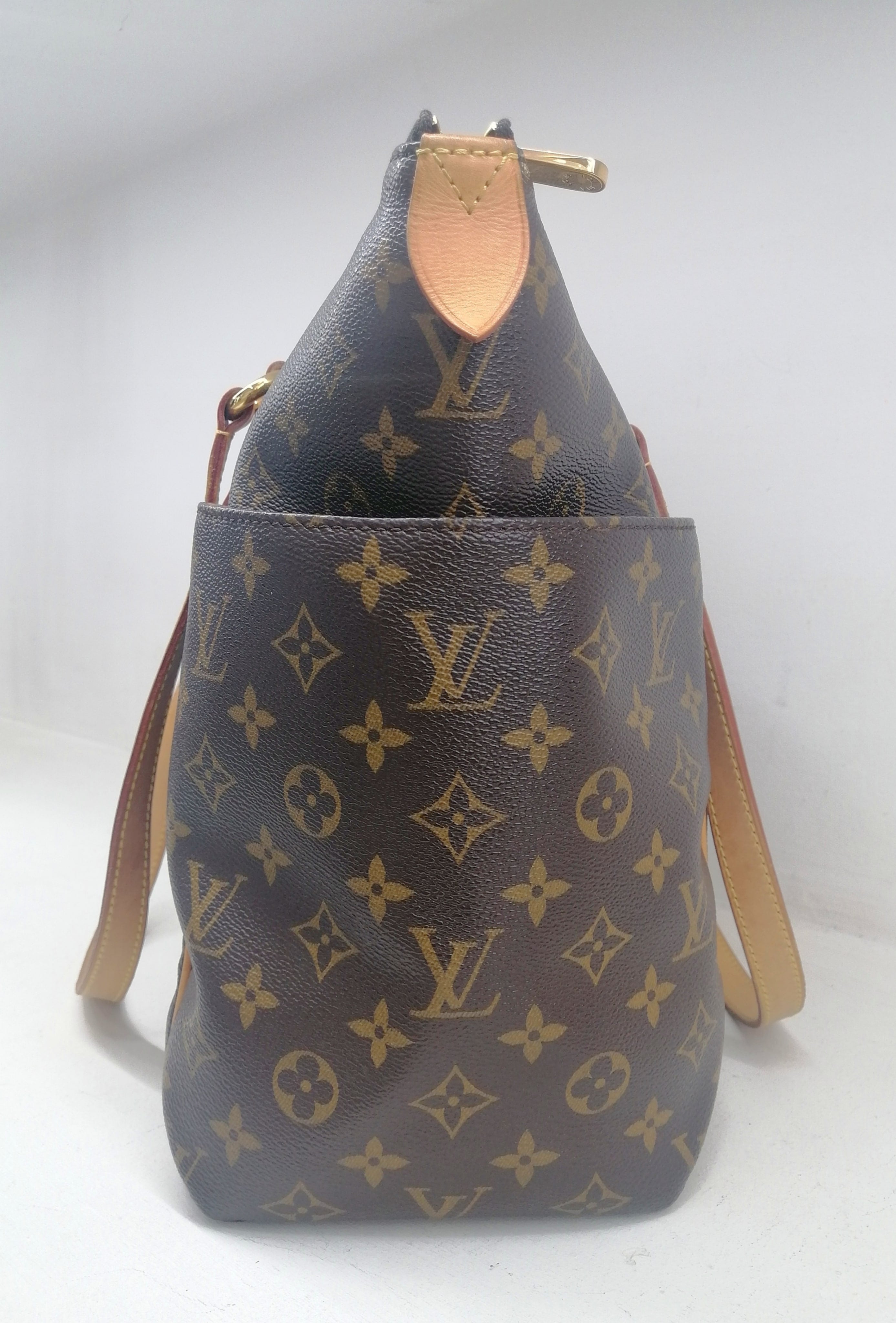 LOUIS VUITTON TOTALLY GM