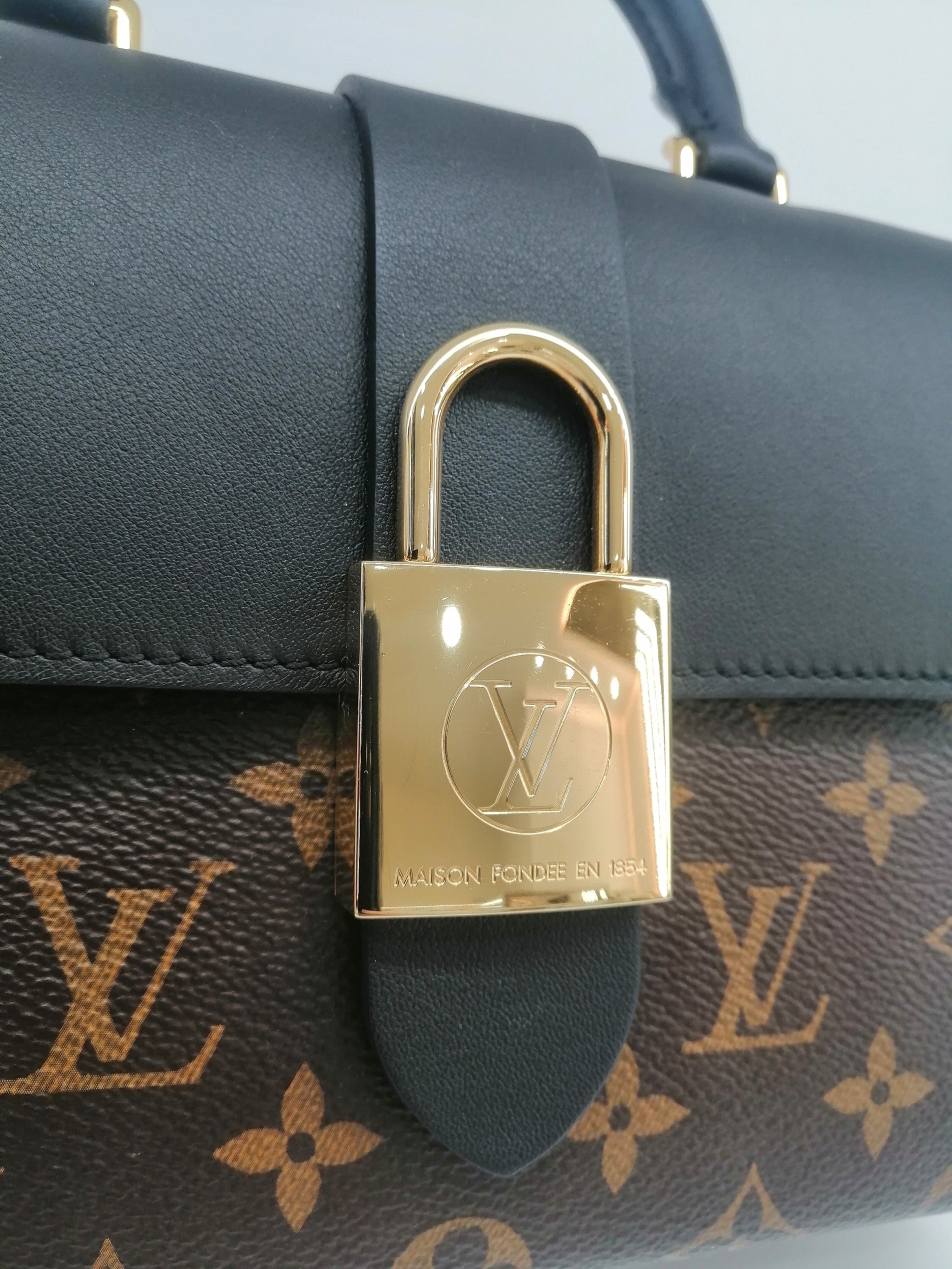 LOUIS VUITTON LOCKY BB