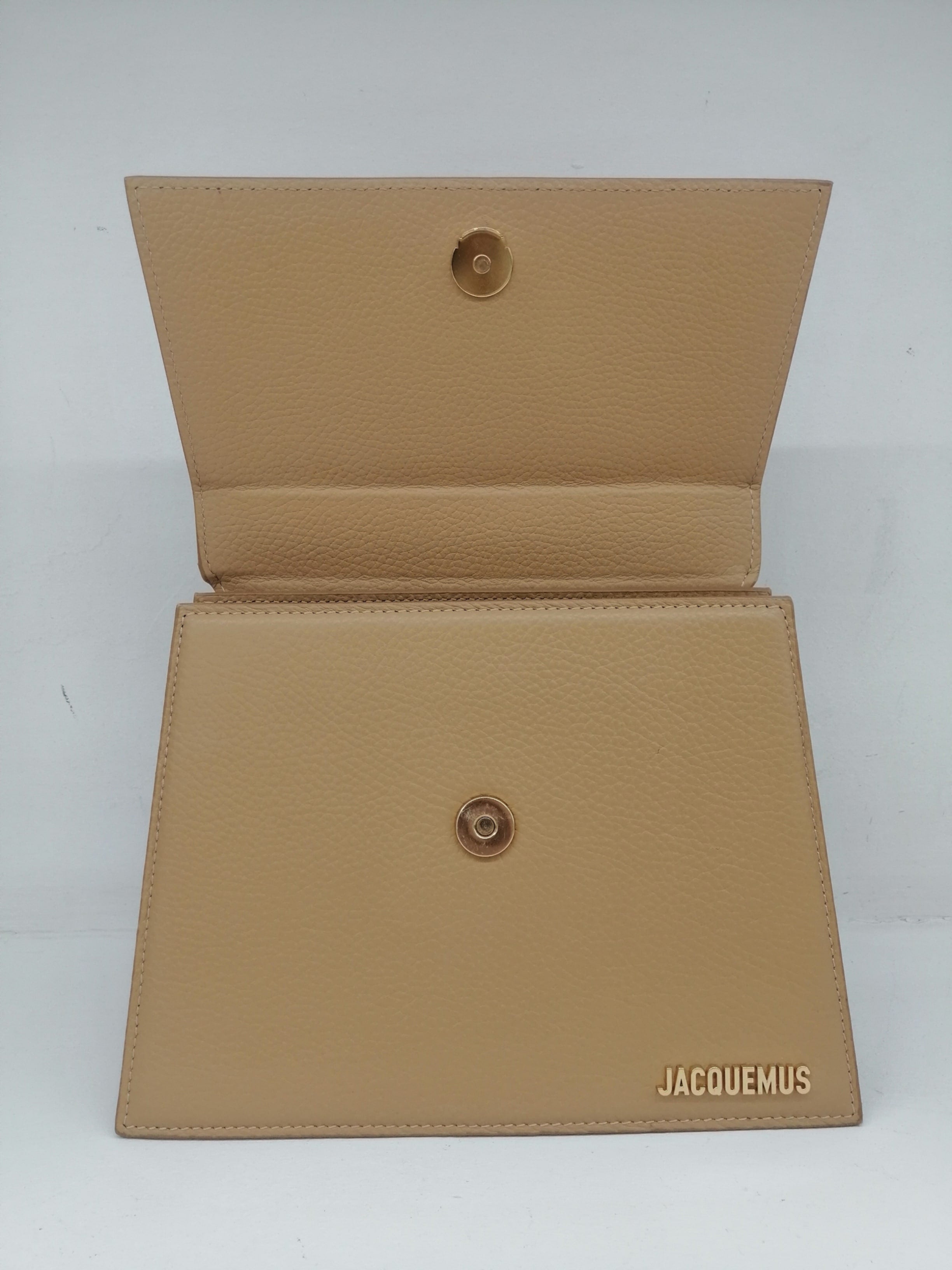 JACQUEMUS LE GRANDE CHIQUITO