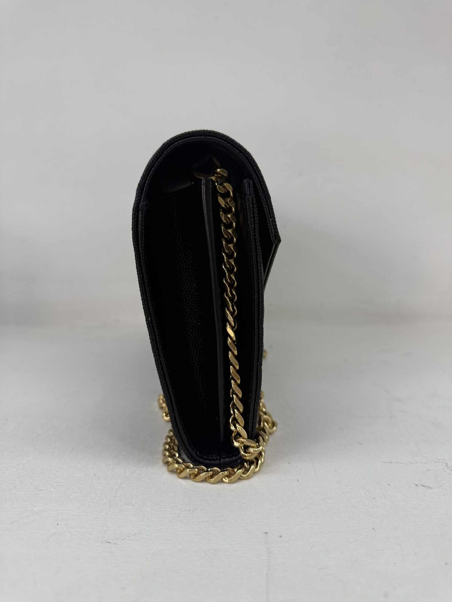 SAINT LAURENT POCHETTE ENVELOPE CON CATENA CASSANDRE