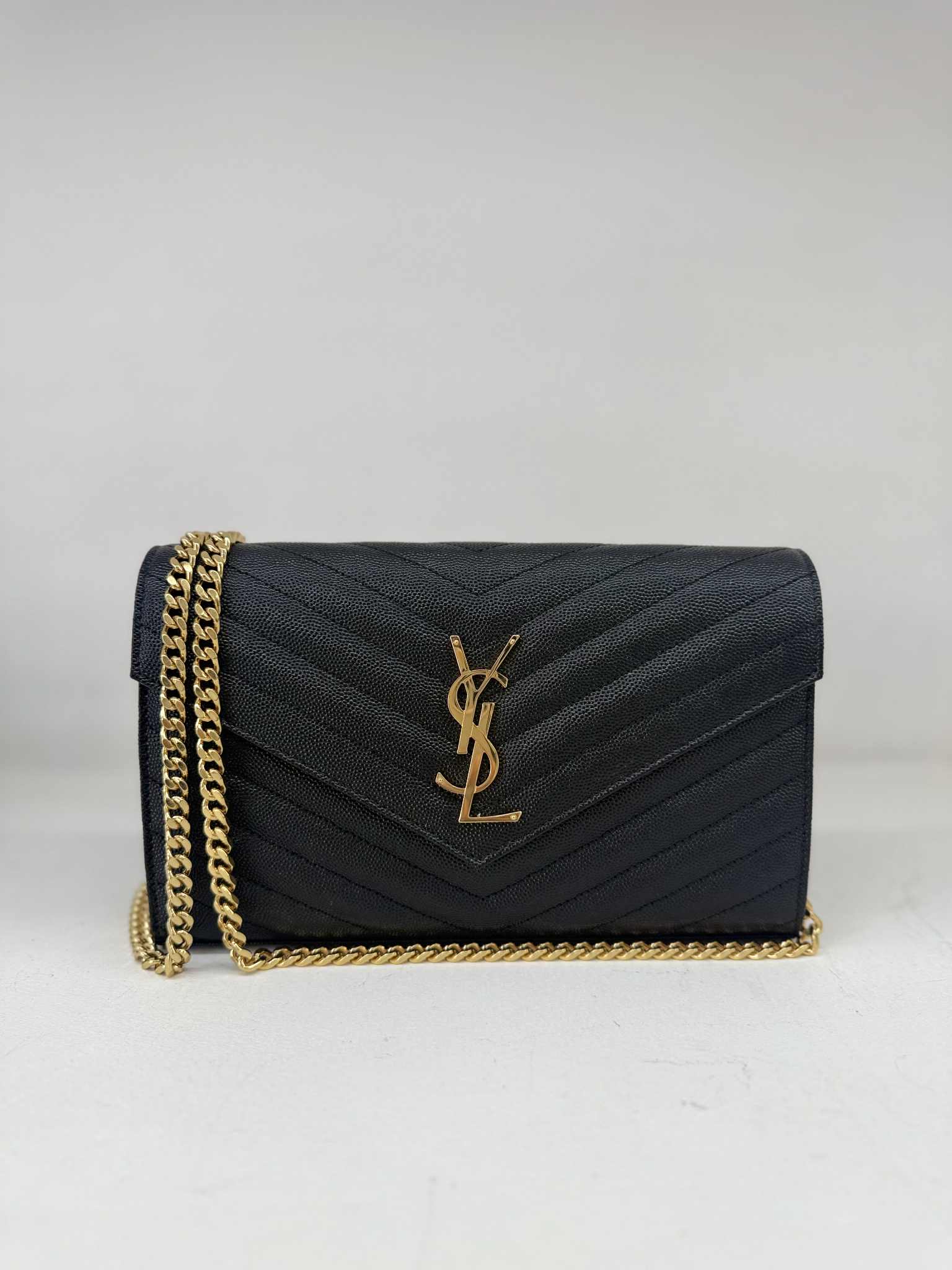 SAINT LAURENT POCHETTE ENVELOPE CON CATENA CASSANDRE
