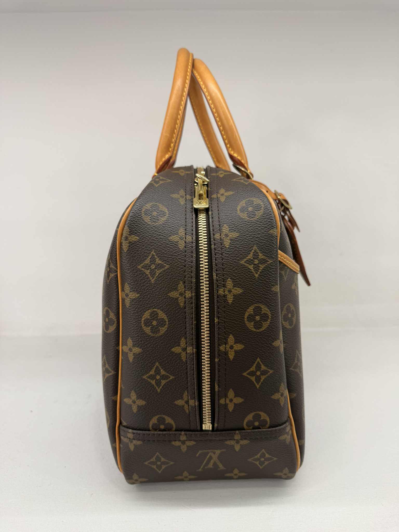 LOUIS VUITTON DEAUVILLE