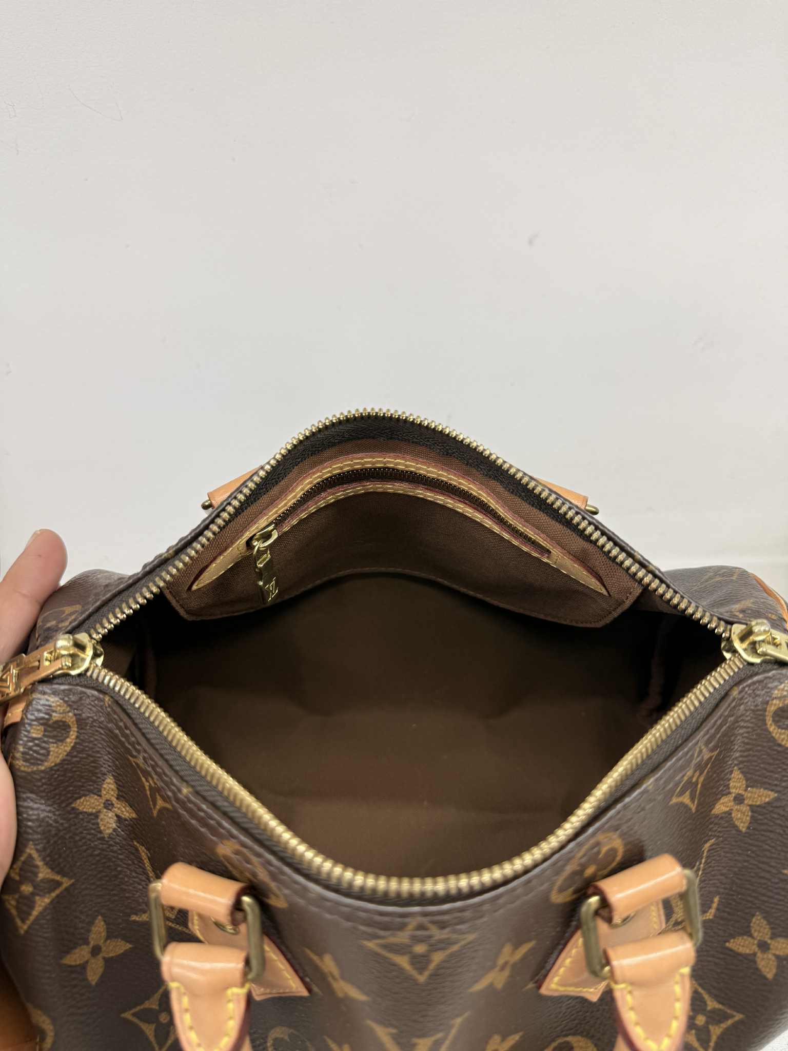 LOUIS VUITTON SPEEDY BANDOULIÈRE 25,