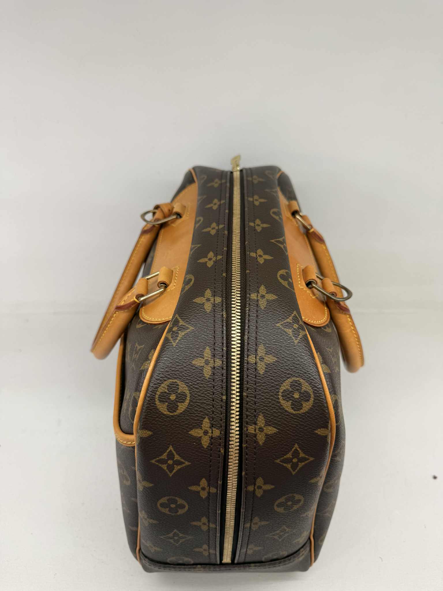 LOUIS VUITTON DEAUVILLE
