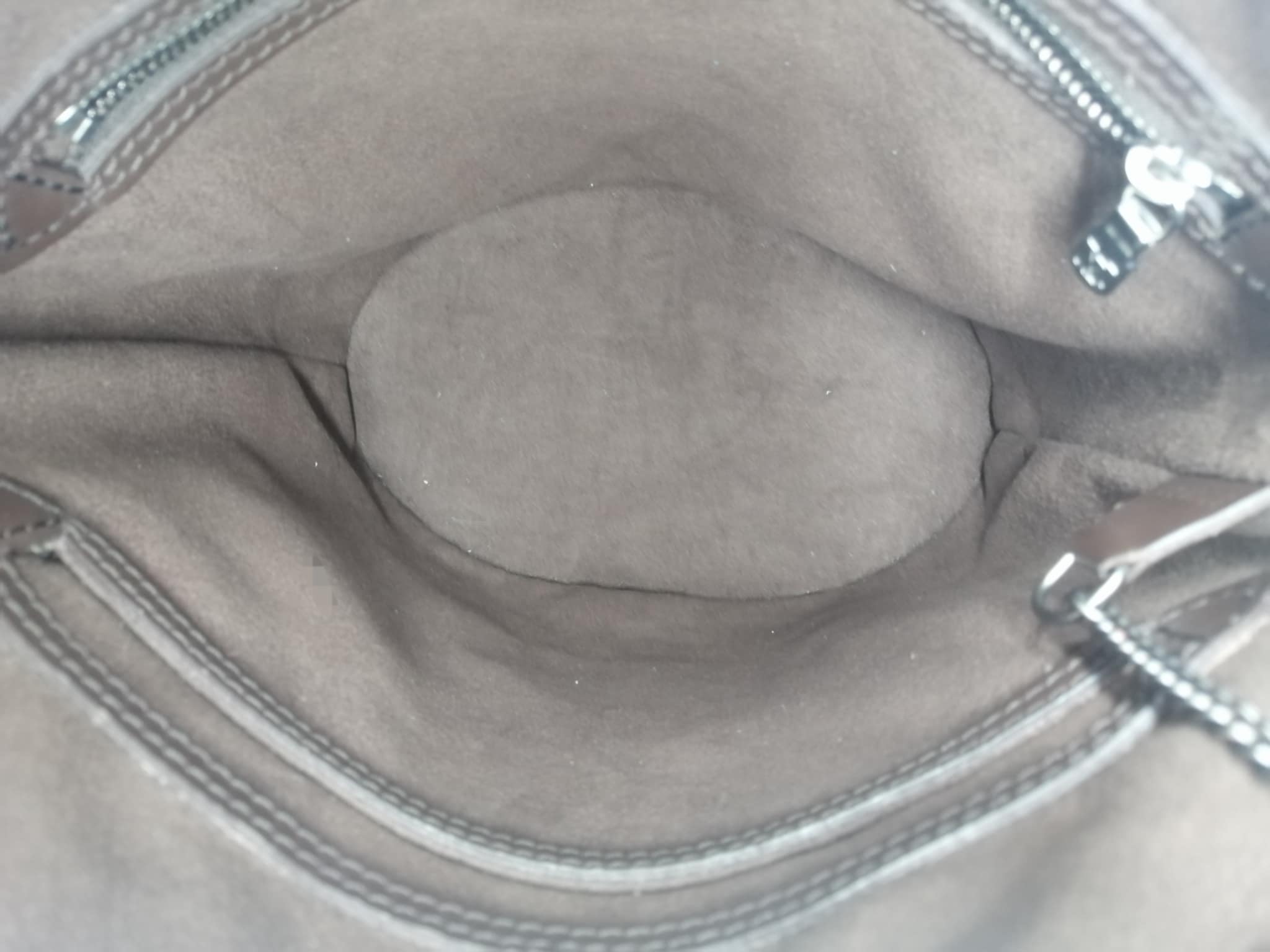 Louis Vuitton Bucket Epi PM