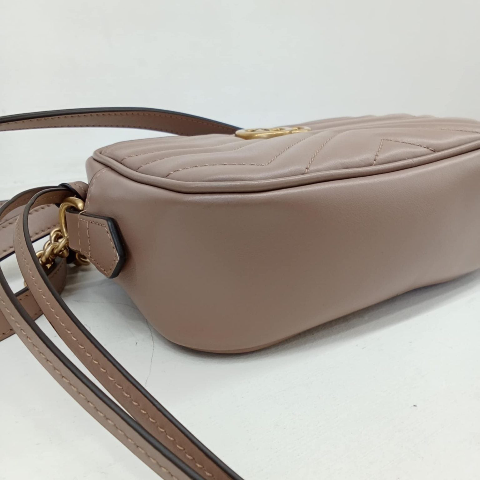 Gucci Mini camera bag GG Marmont