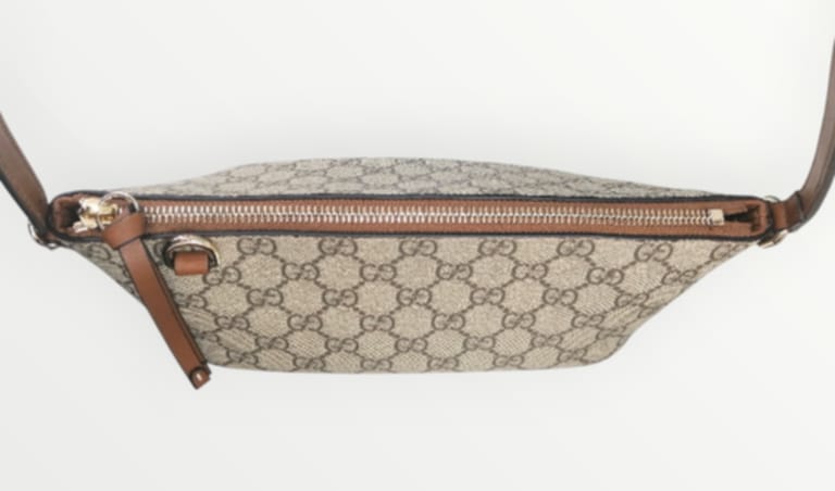 GUCCI POCHETTE GG EMBLEM A SPALLA