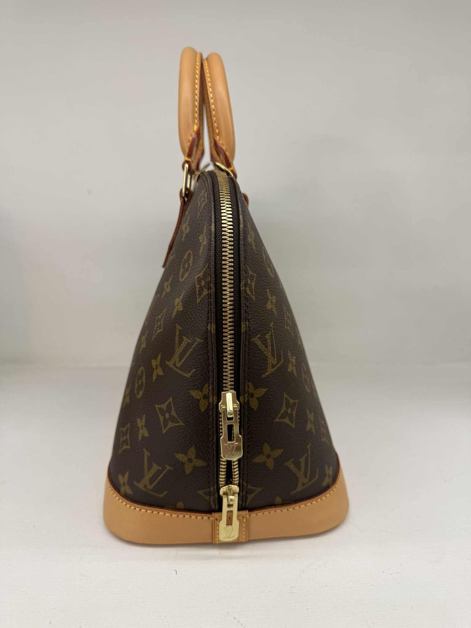 LOUIS VUITTON ALMA PM