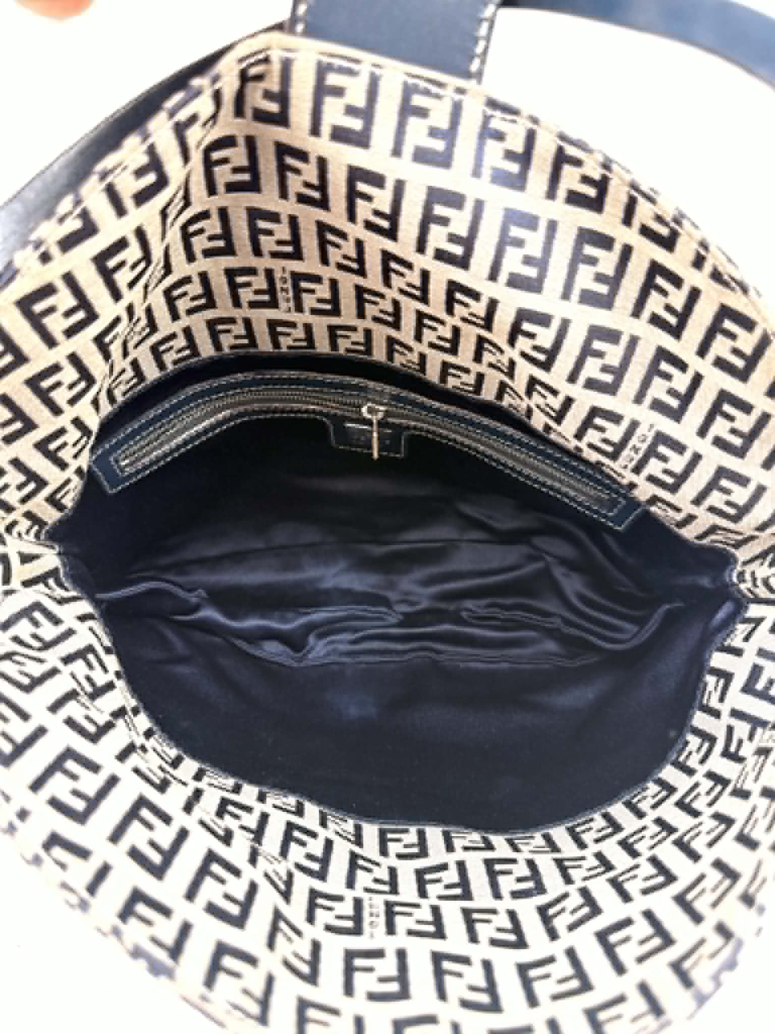 FENDI ZUCCHINO BAGUETTE