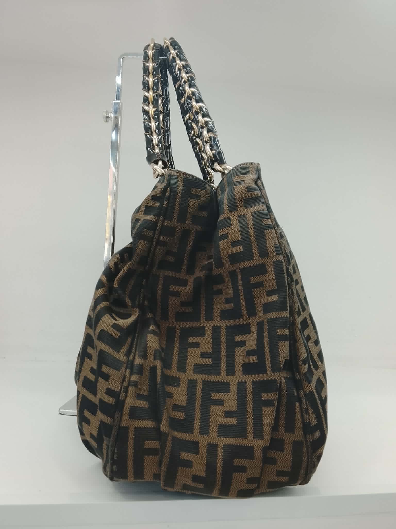 FENDI SHOPPER MIA