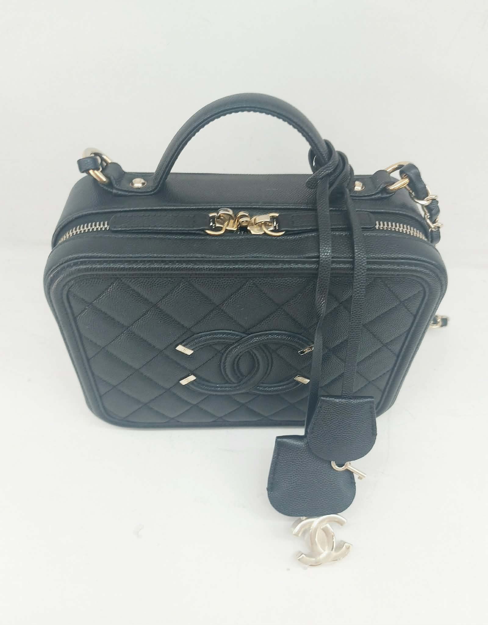 CHANEL BEAUTY VANITY MEDIO IN PELLE CAVIAR