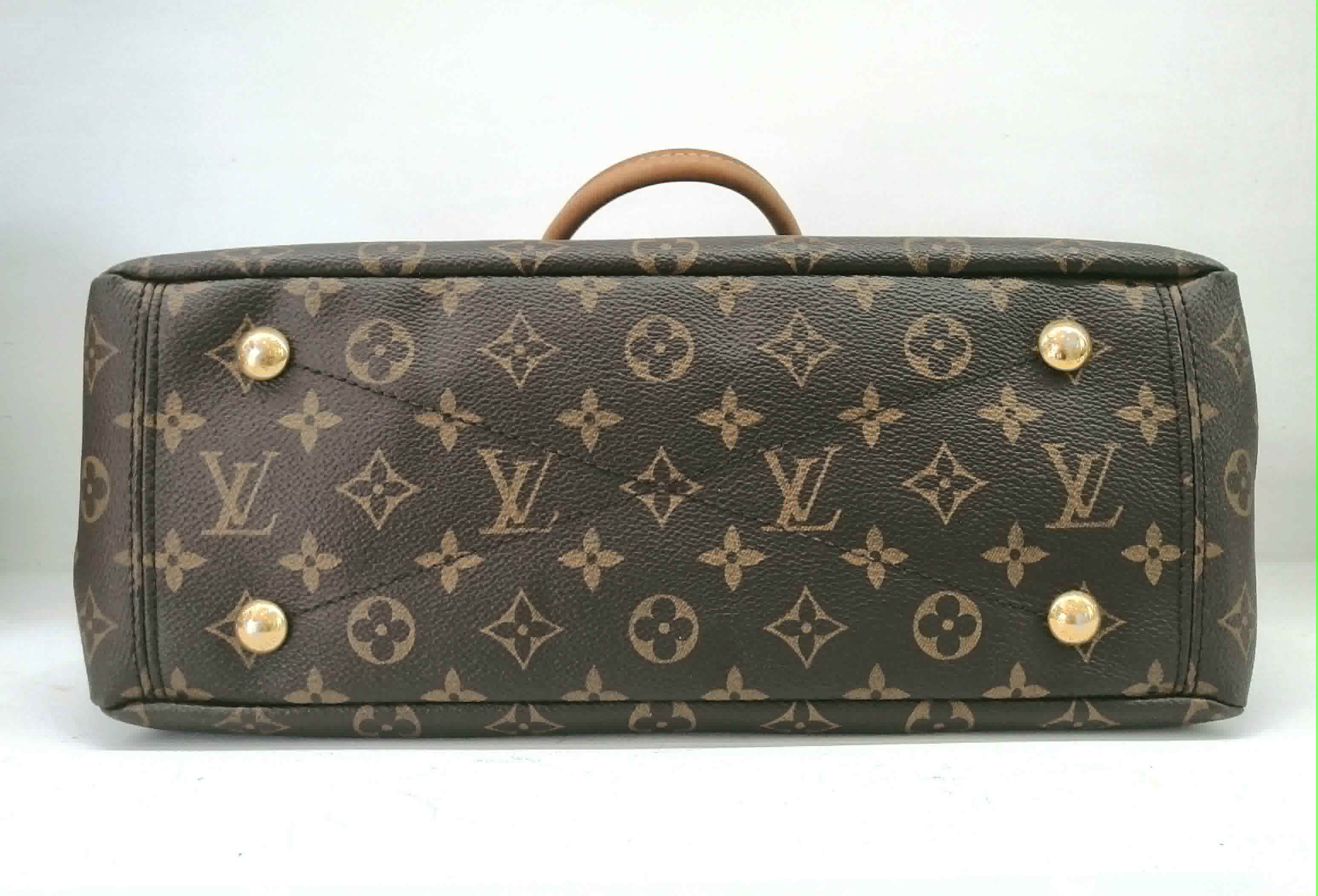 LOUIS VUITTON PALLAS MM