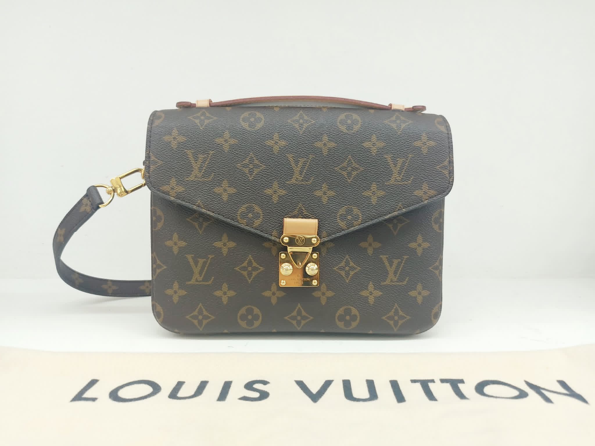LOUIS VUITTON METIS