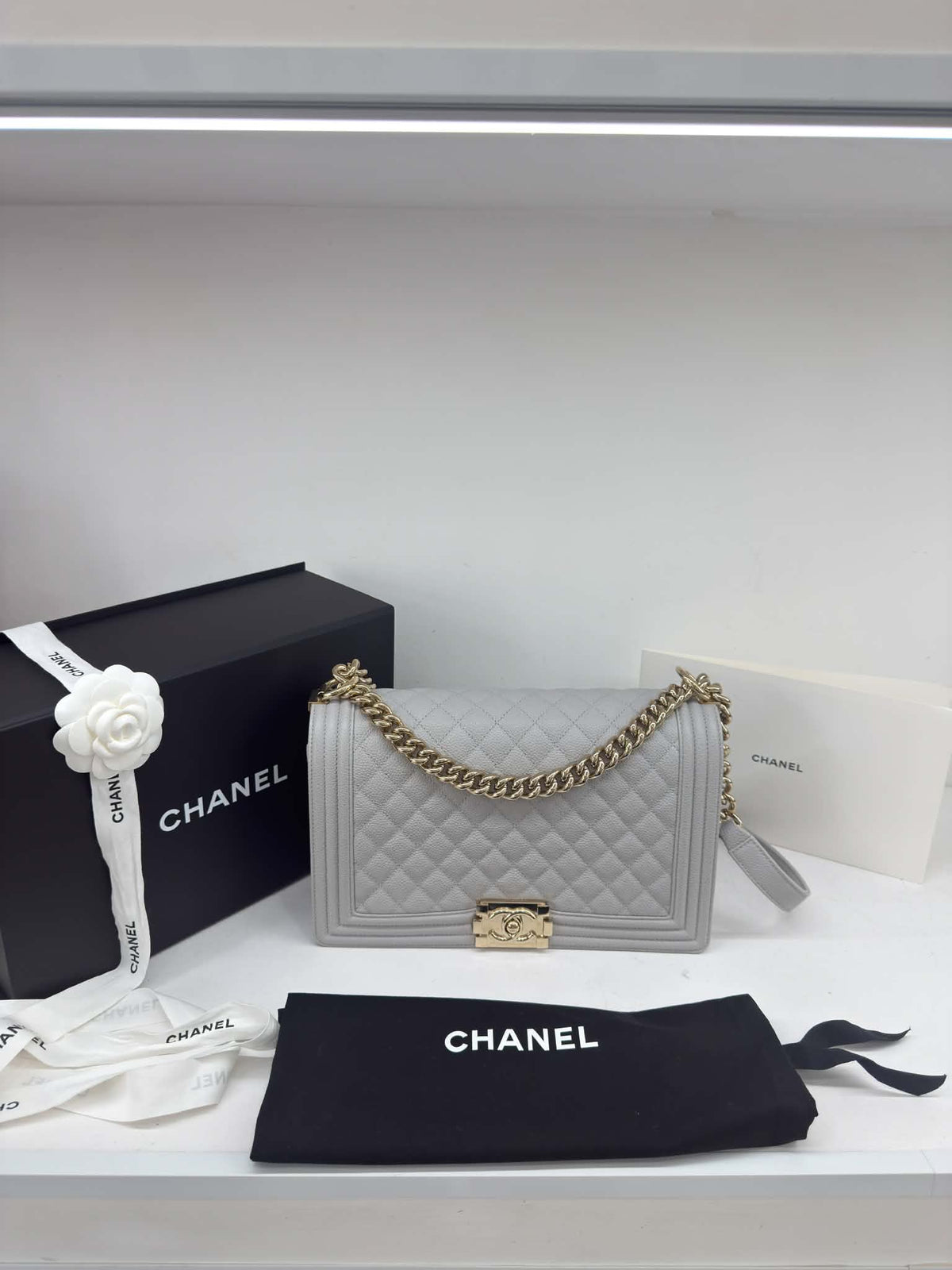 CHANEL BOY MEDIUM