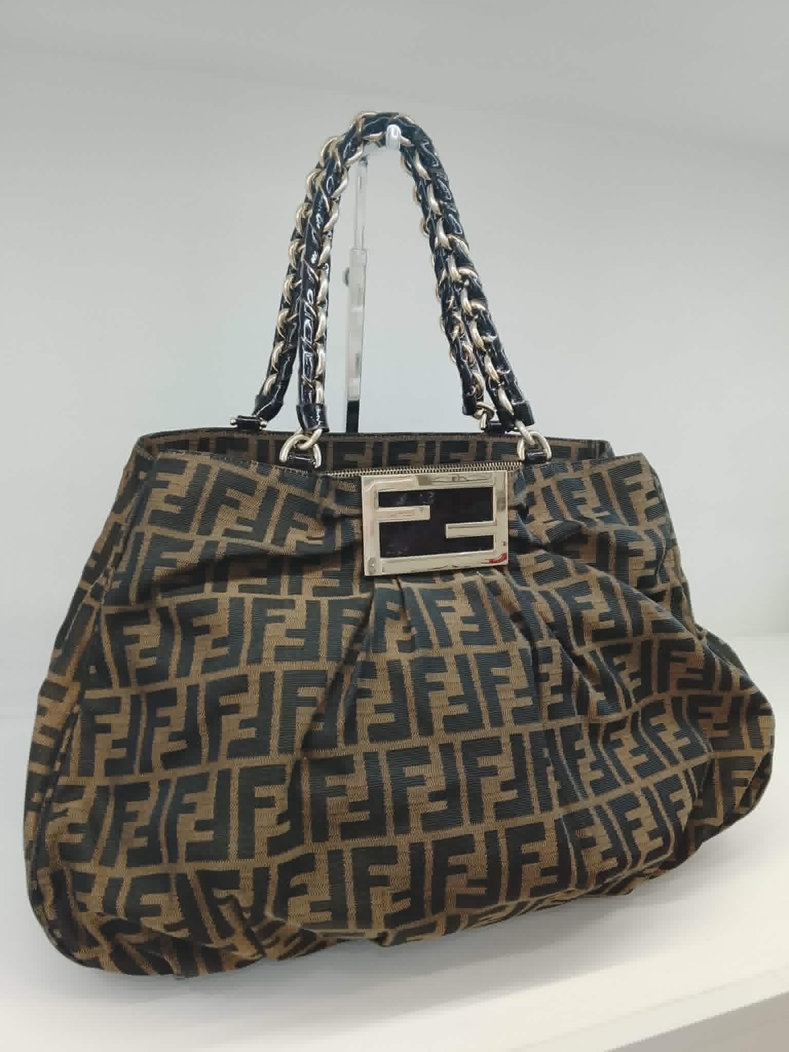 FENDI SHOPPER MIA