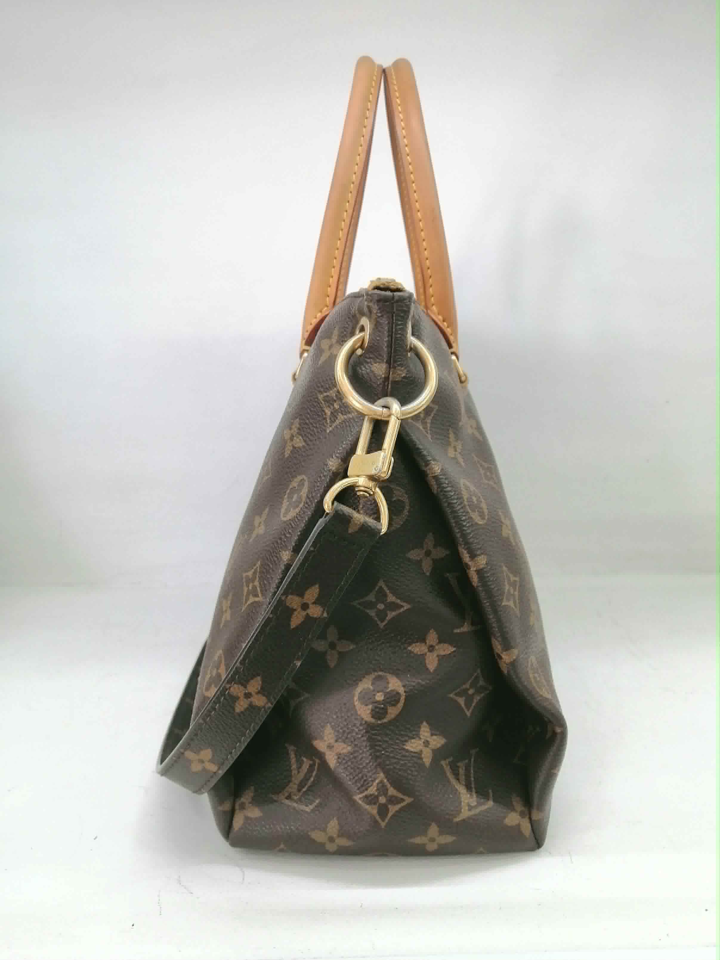 LOUIS VUITTON PALLAS MM