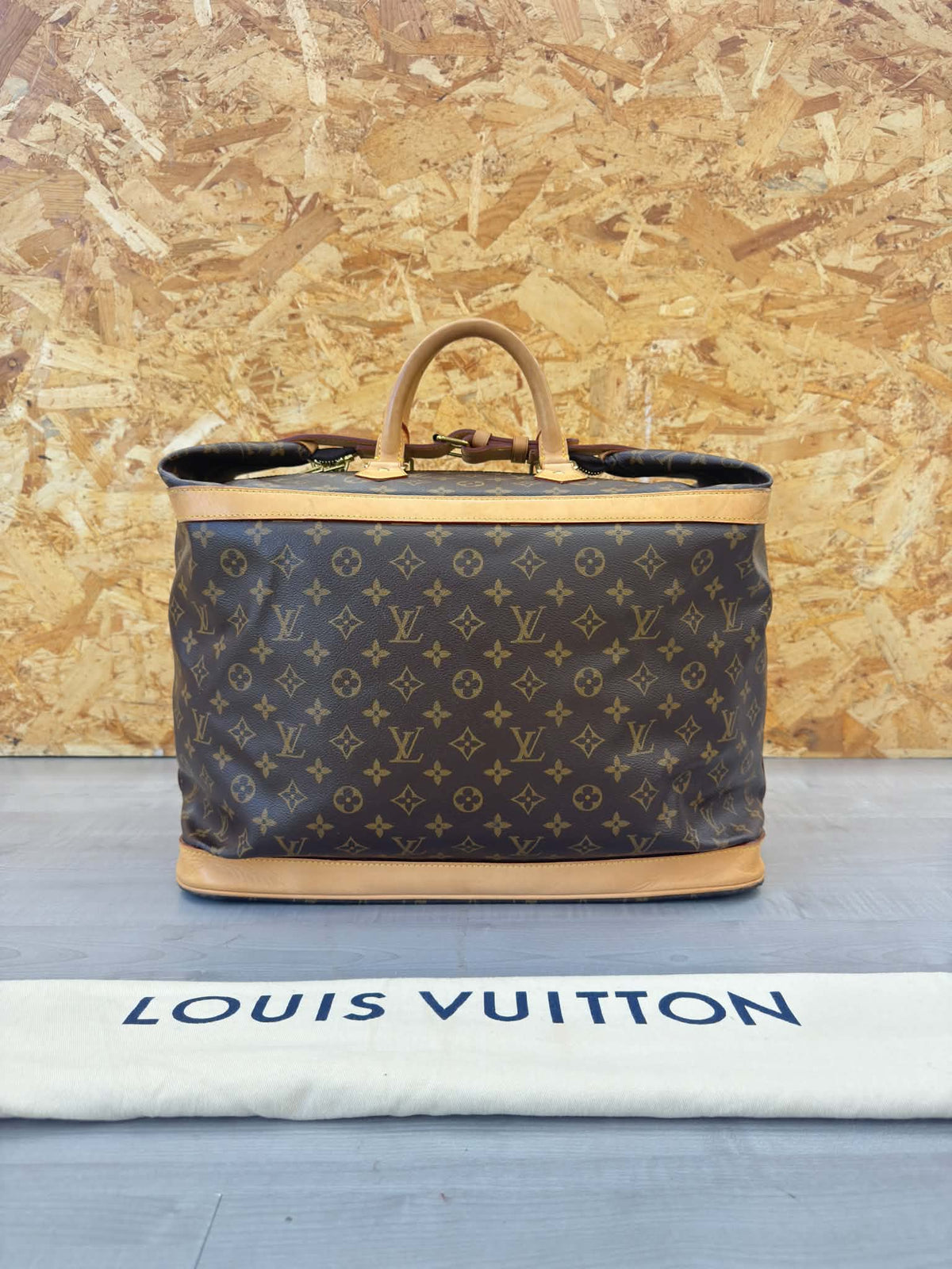 LOUIS VUITTON DUFFLE CRUISER