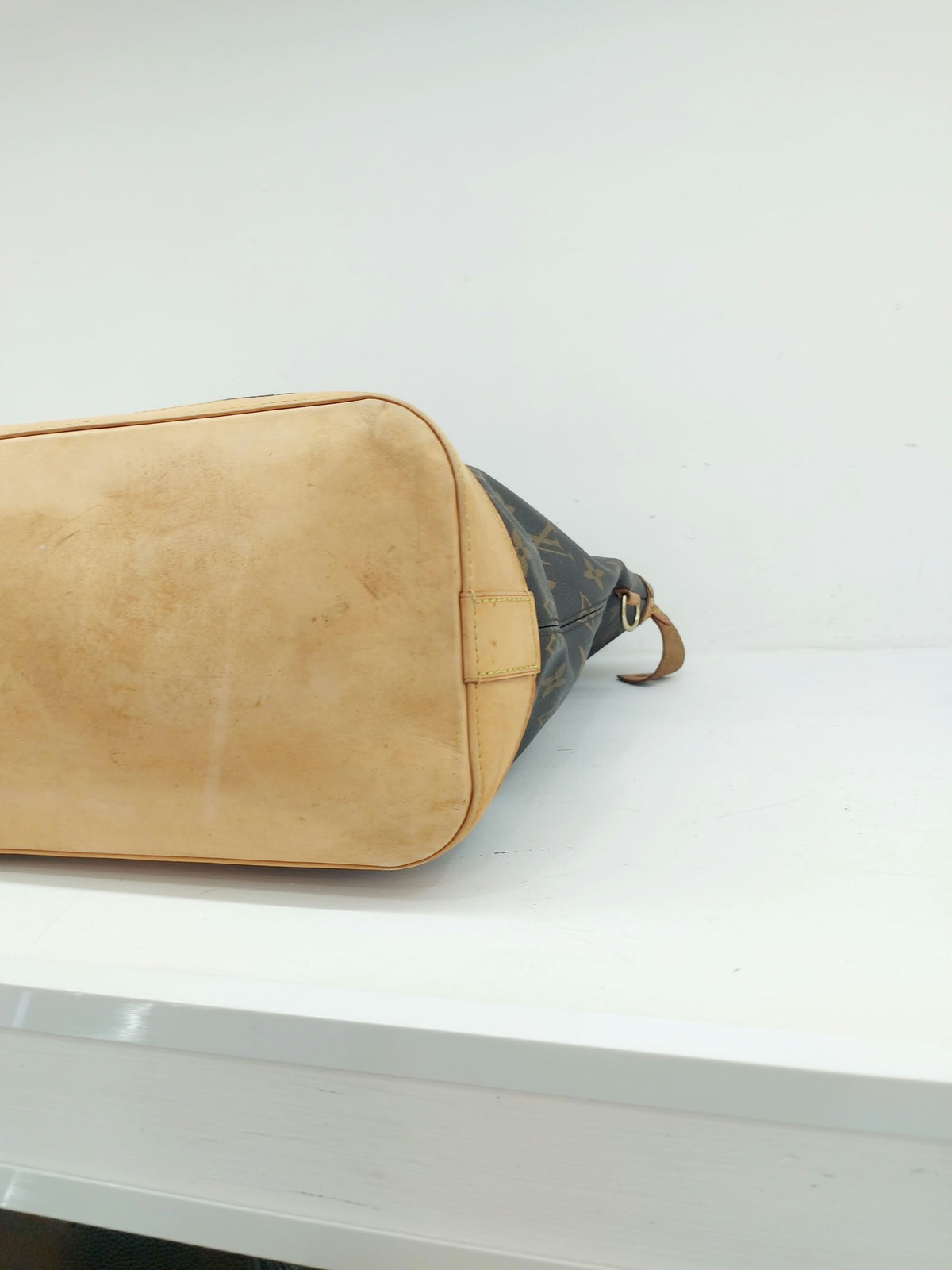 LOUIS VUITTON LOCKIT VERTICAL