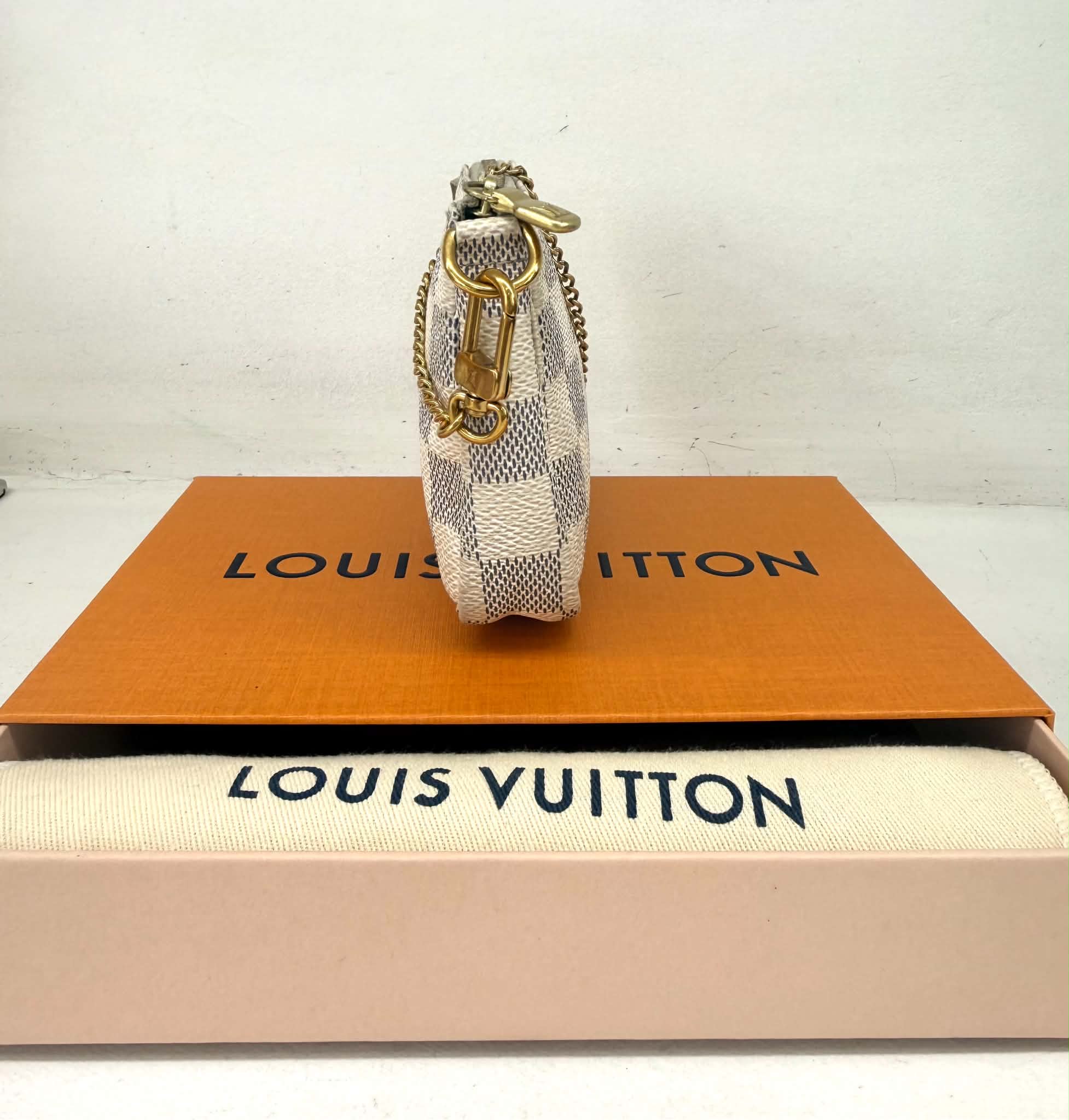 LOUIS VUITTON MINI POCHETTE ACCESSOIRES
