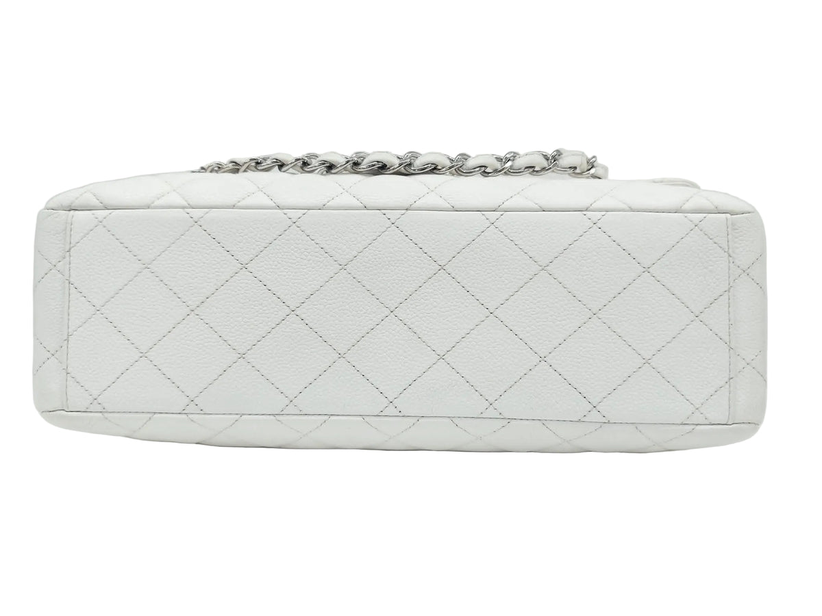 CHANEL MAXI JUMBO CLASSIC FLAP
