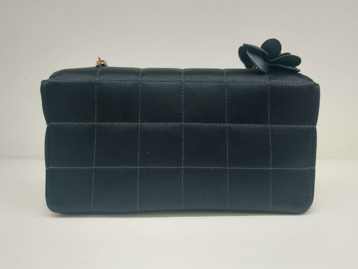 CHANEL TIMELESS MINI CAMELIA