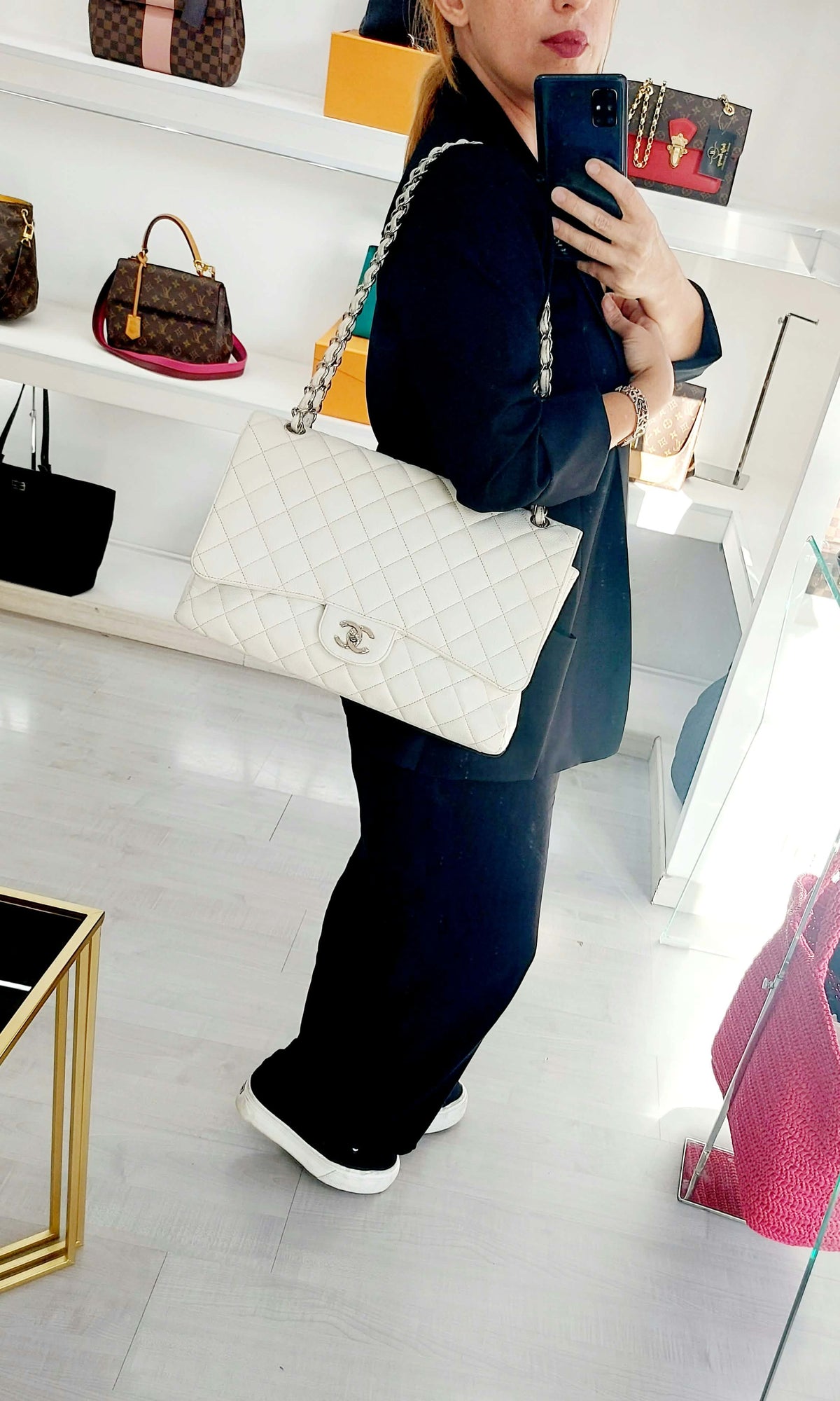 CHANEL MAXI JUMBO CLASSIC FLAP