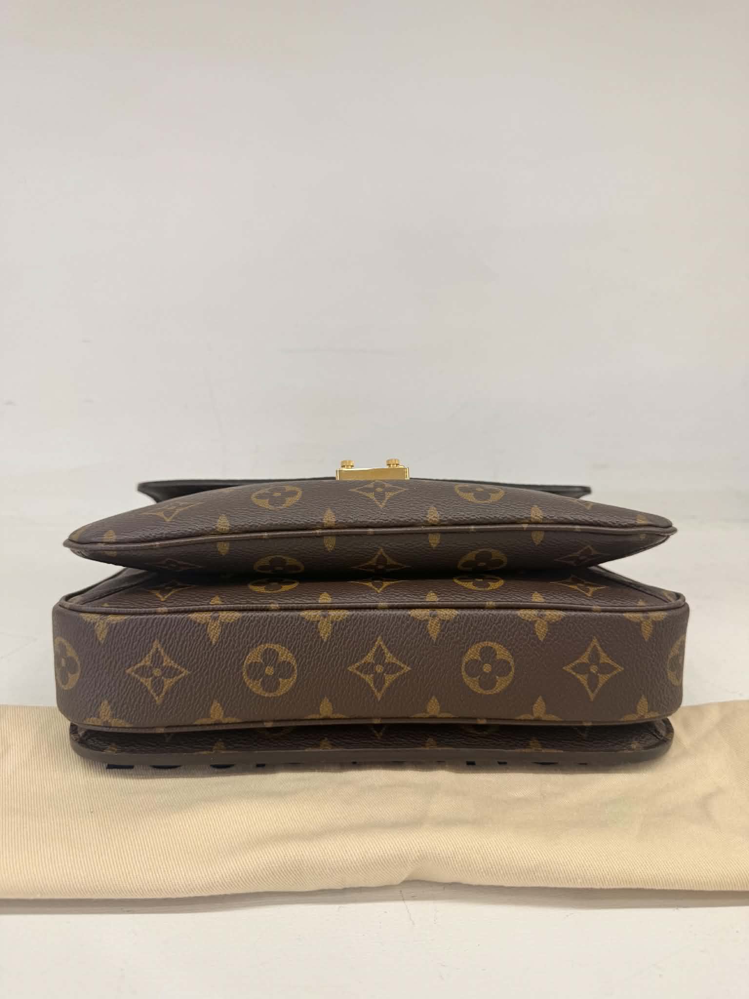 LOUIS VUITTON METIS