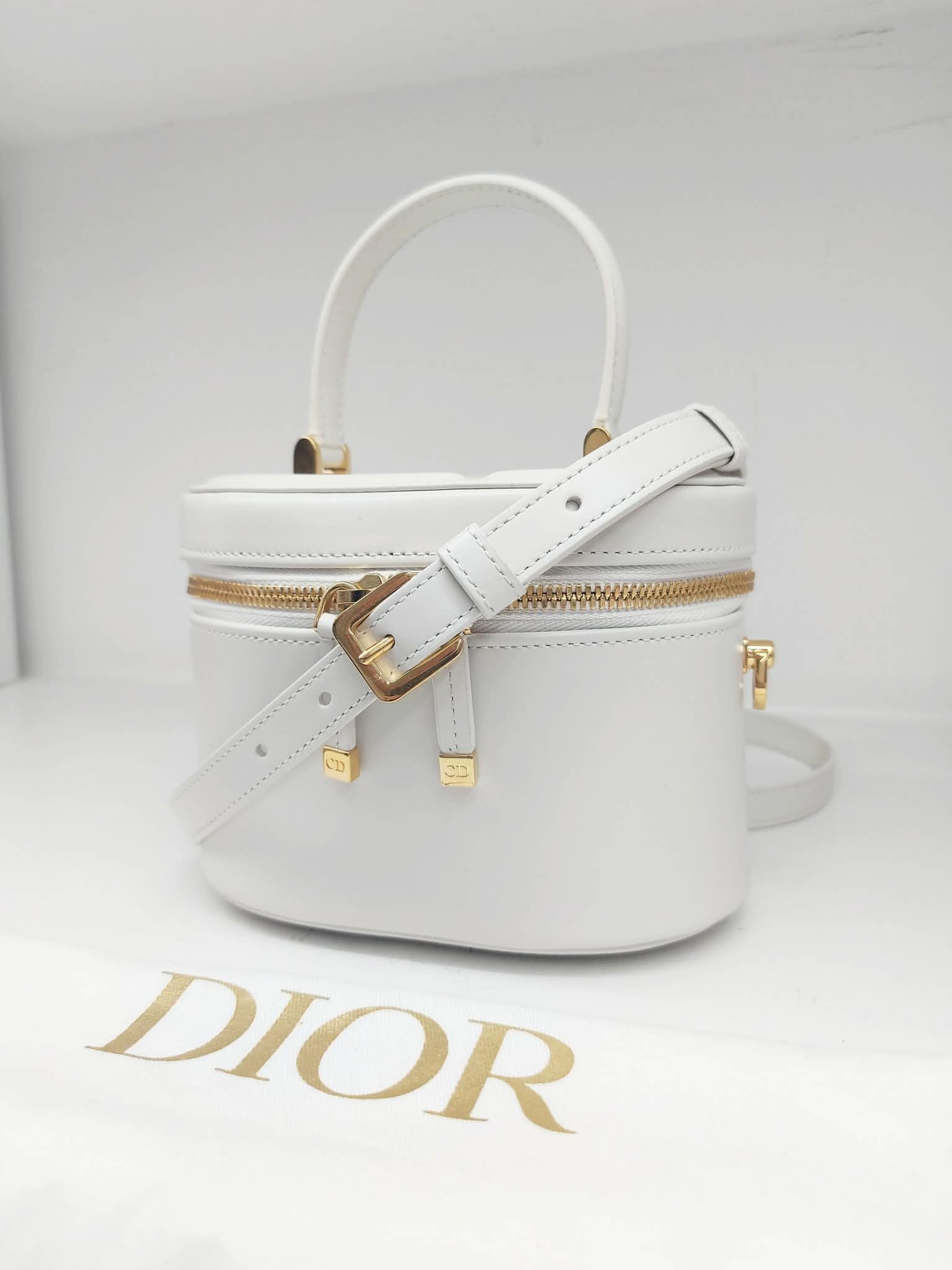 DIOR VANITY