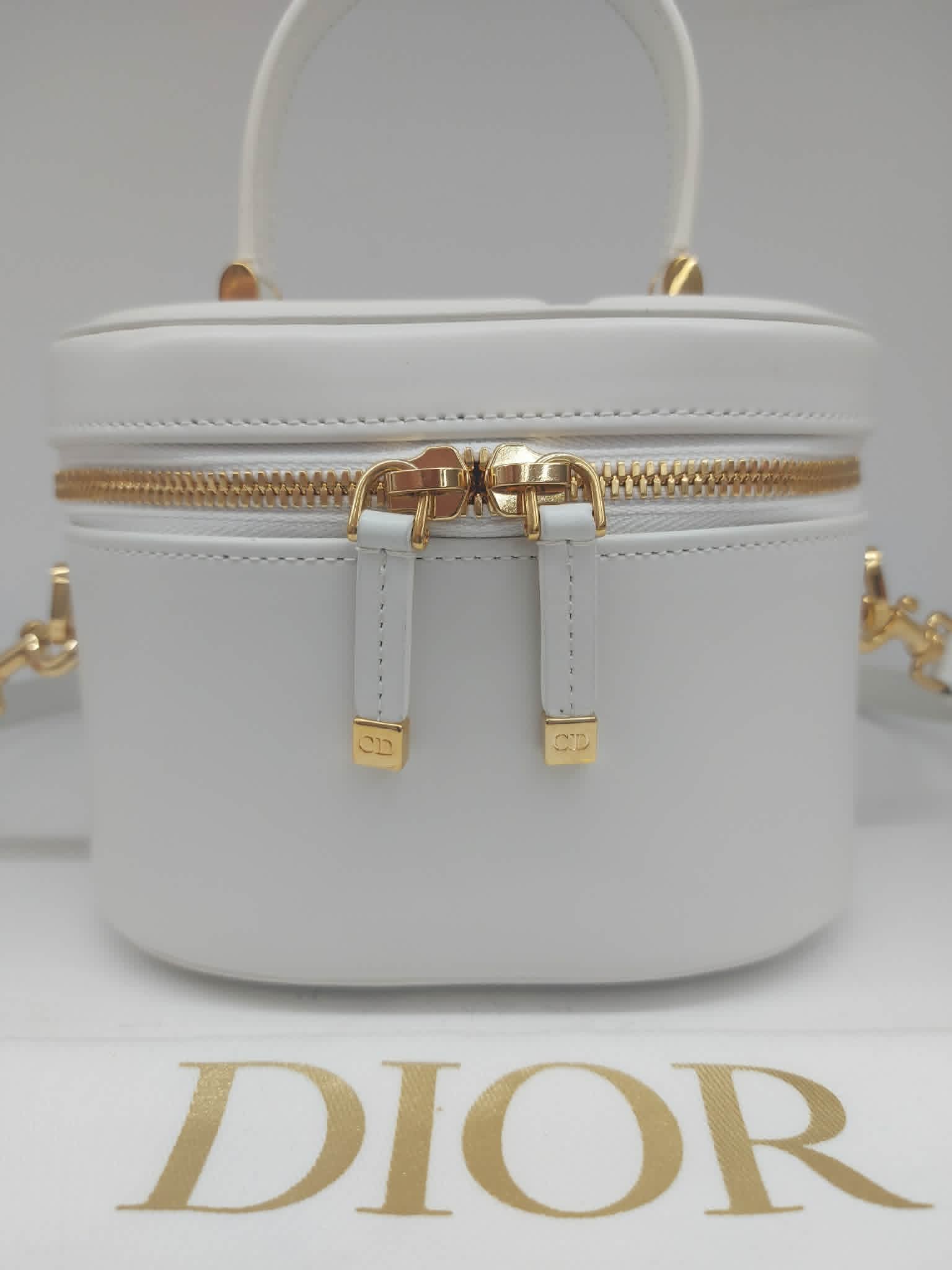 DIOR VANITY